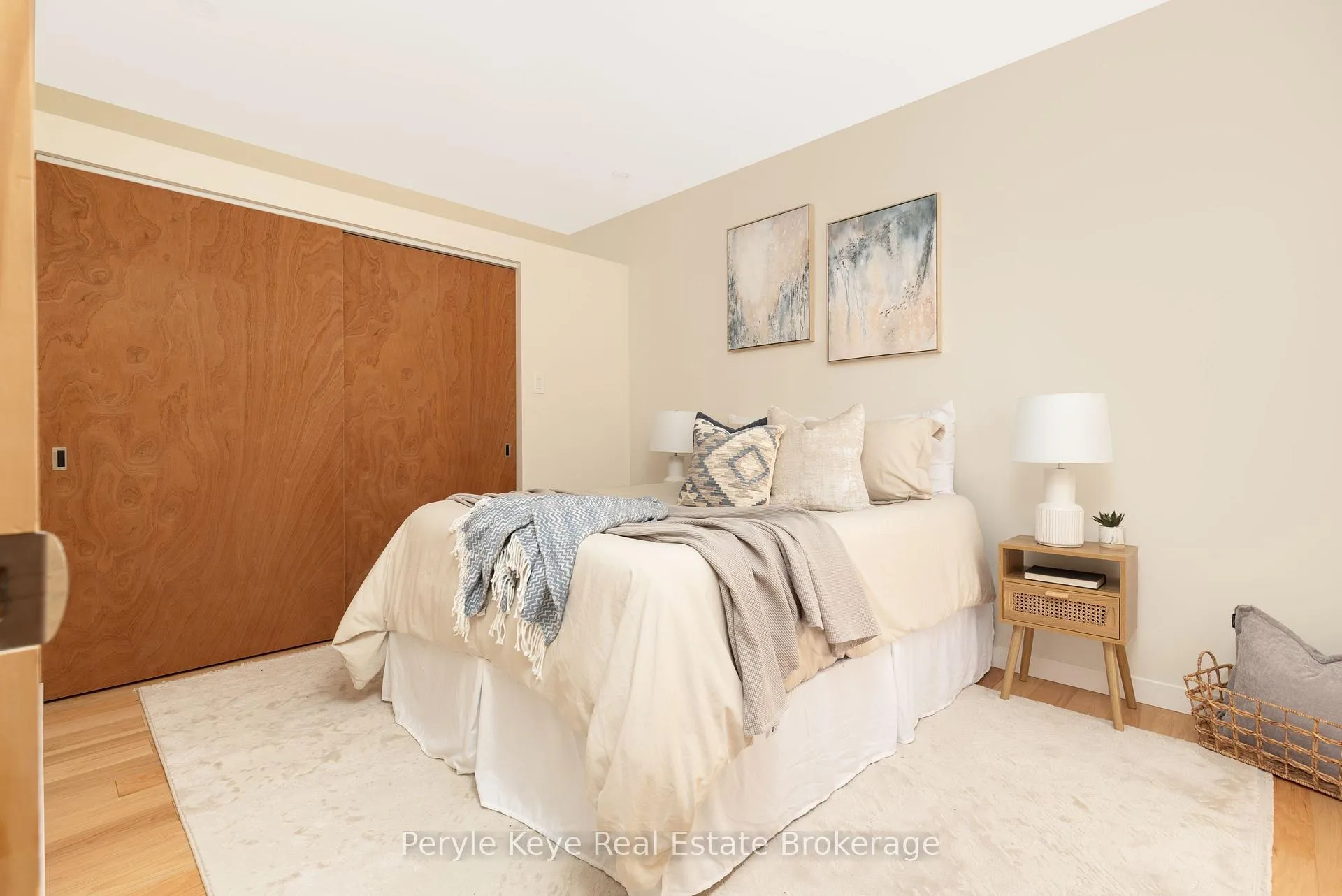 Photo 24 of 144 Shier Street, Bracebridge, Macaulay — HOMEH