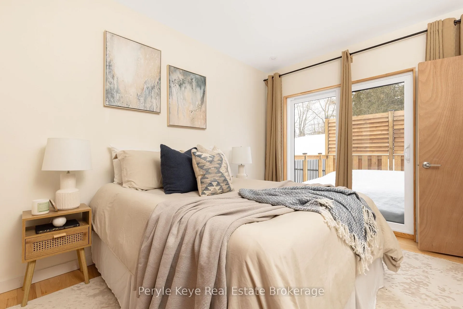 Photo 25 of 144 Shier Street, Bracebridge, Macaulay — HOMEH