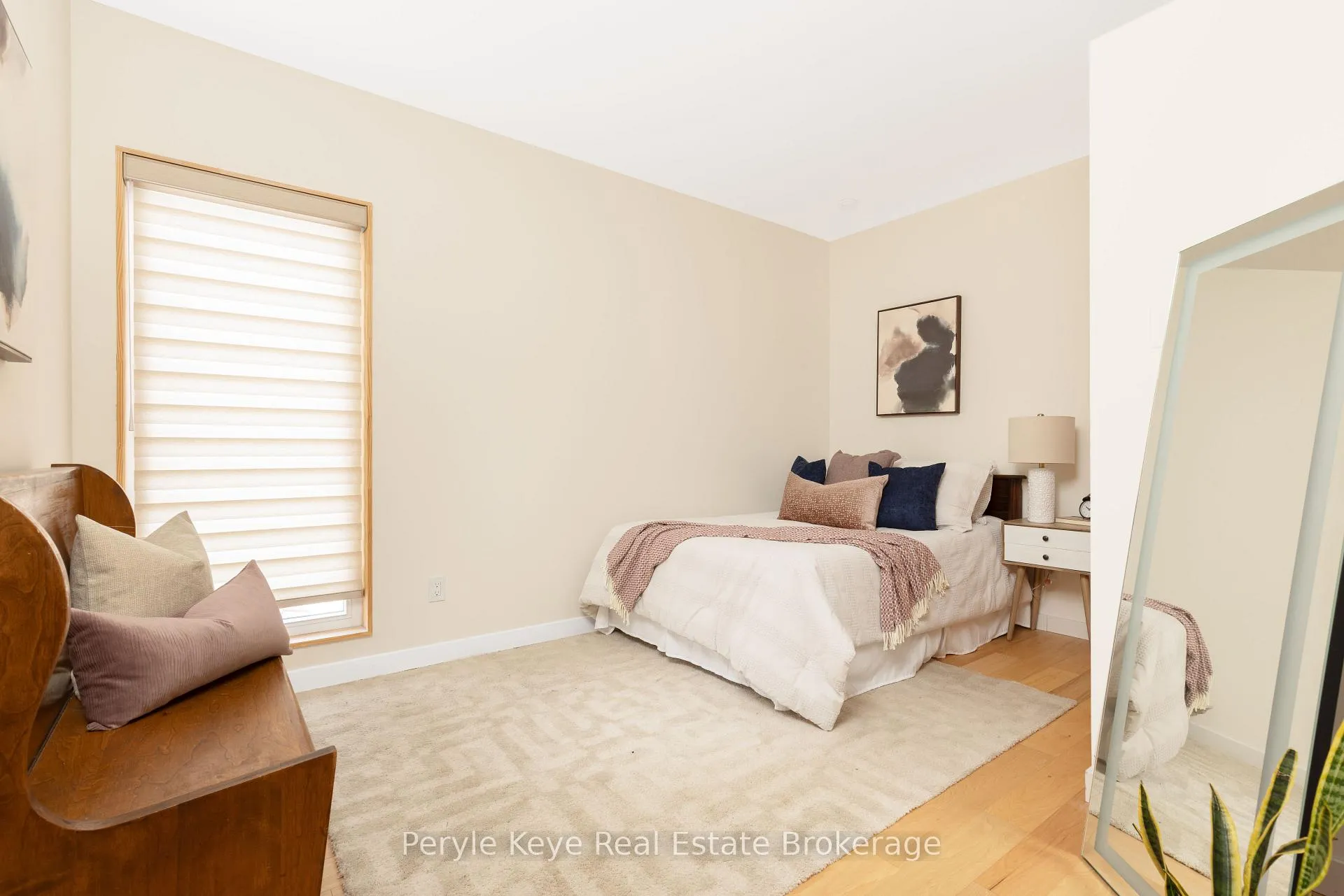 Photo 26 of 144 Shier Street, Bracebridge, Macaulay — HOMEH