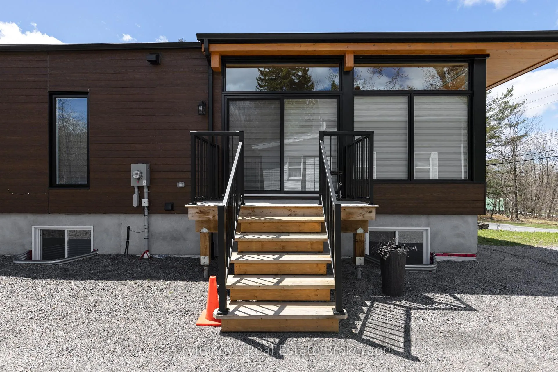 Photo 31 of 144 Shier Street, Bracebridge, Macaulay — HOMEH