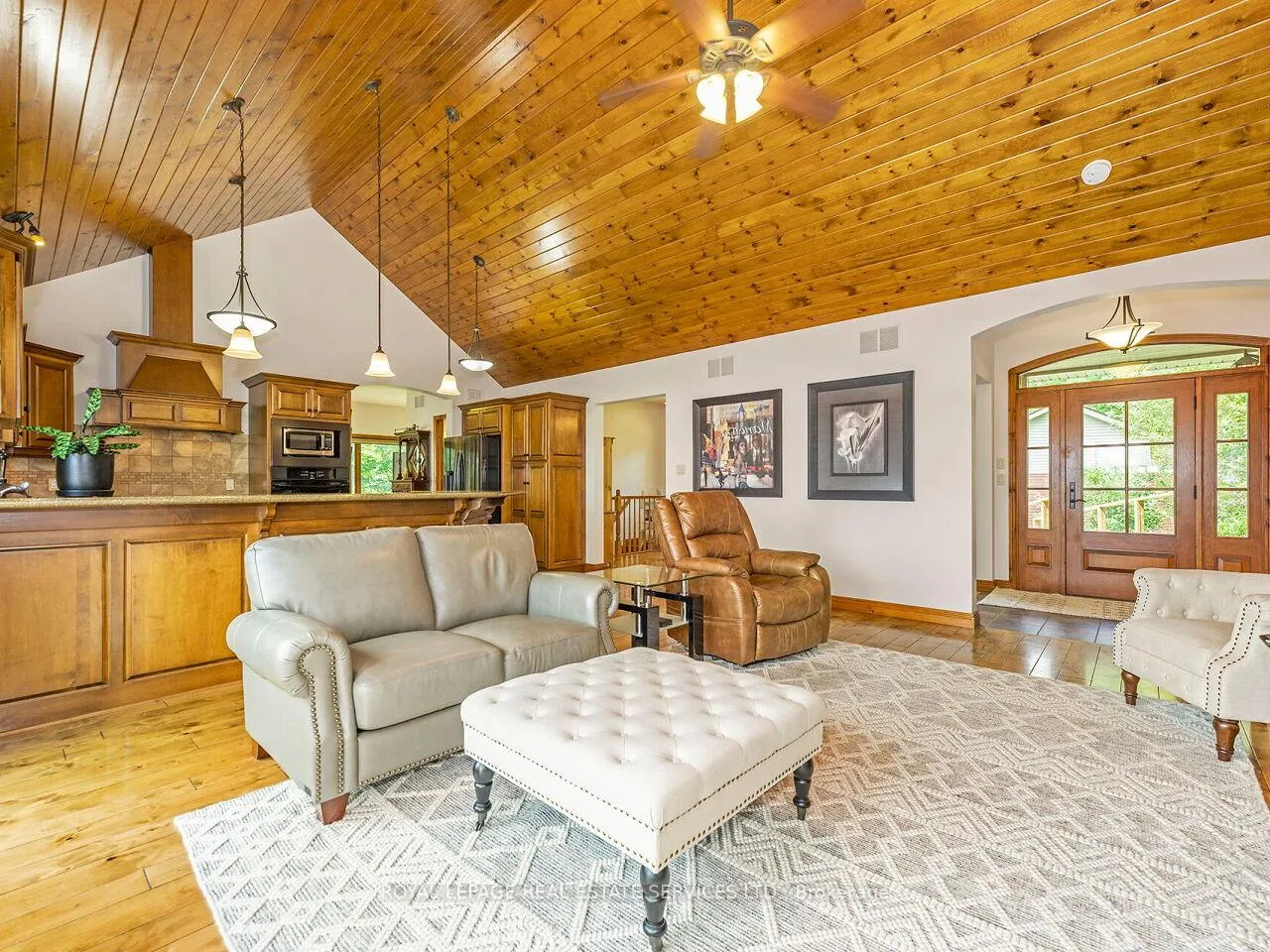 Photo 7 of 114 Islandview Lane, Chisholm — HOMEH