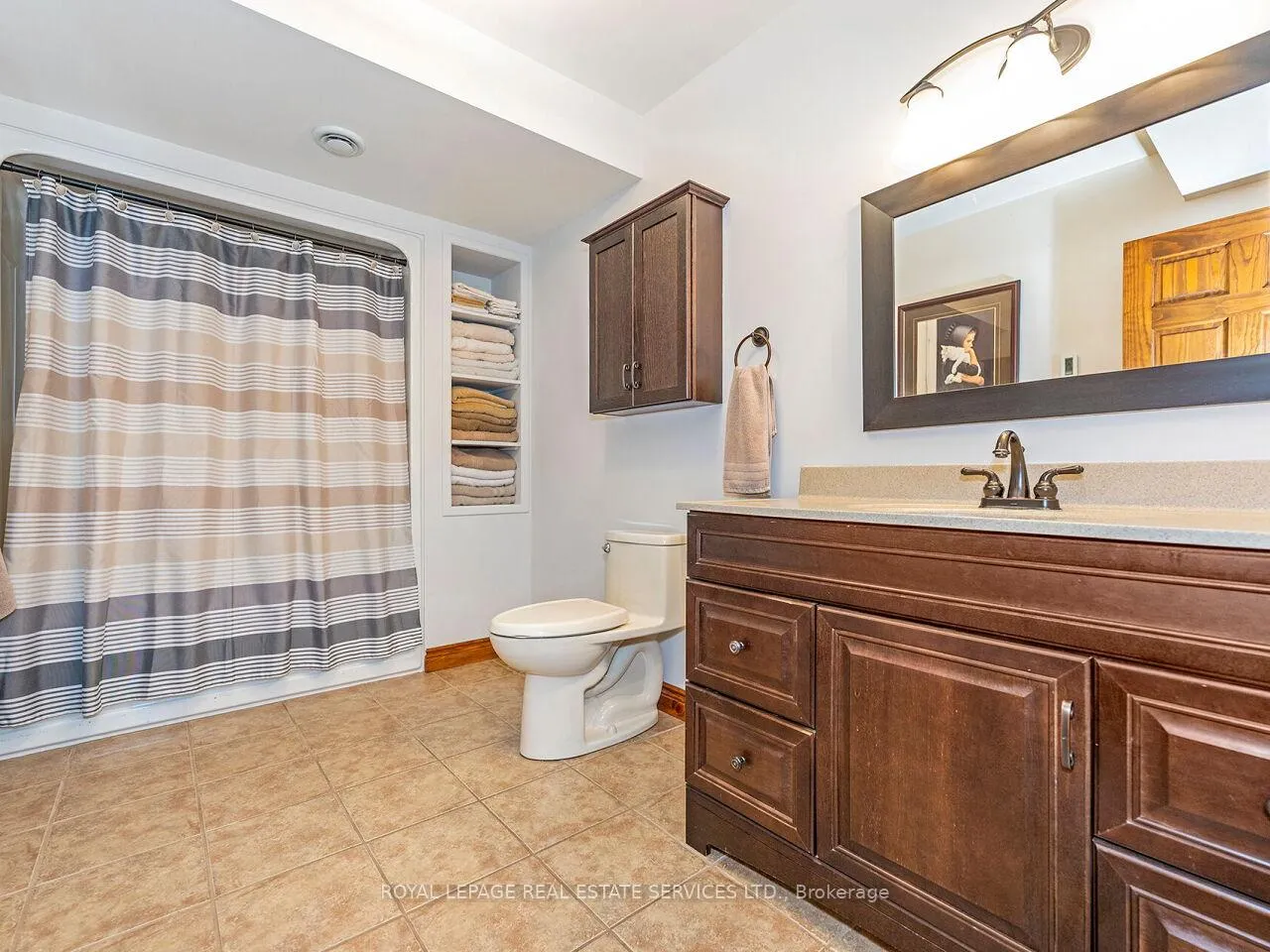 Photo 35 of 114 Islandview Lane, Chisholm — HOMEH