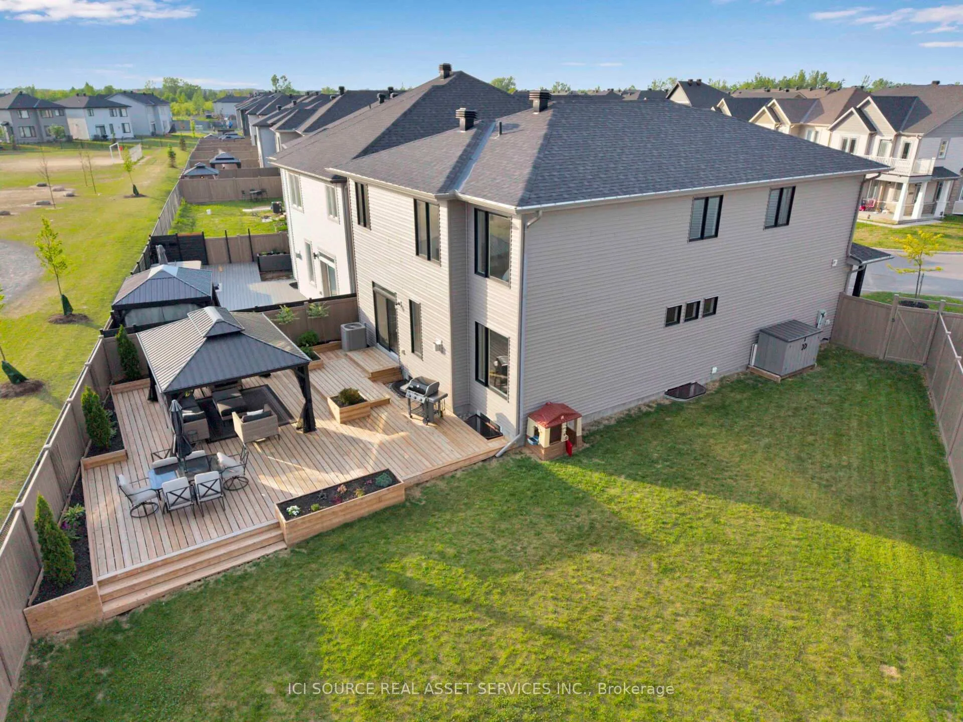 Photo 2 of 342 Finial Way, Ottawa, Barrhaven - Half Moon Bay — HOMEH