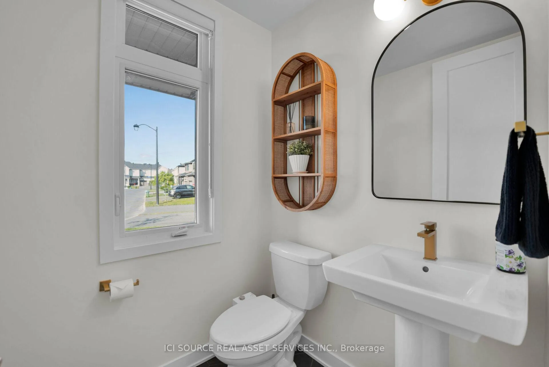 Photo 8 of 342 Finial Way, Ottawa, Barrhaven - Half Moon Bay — HOMEH