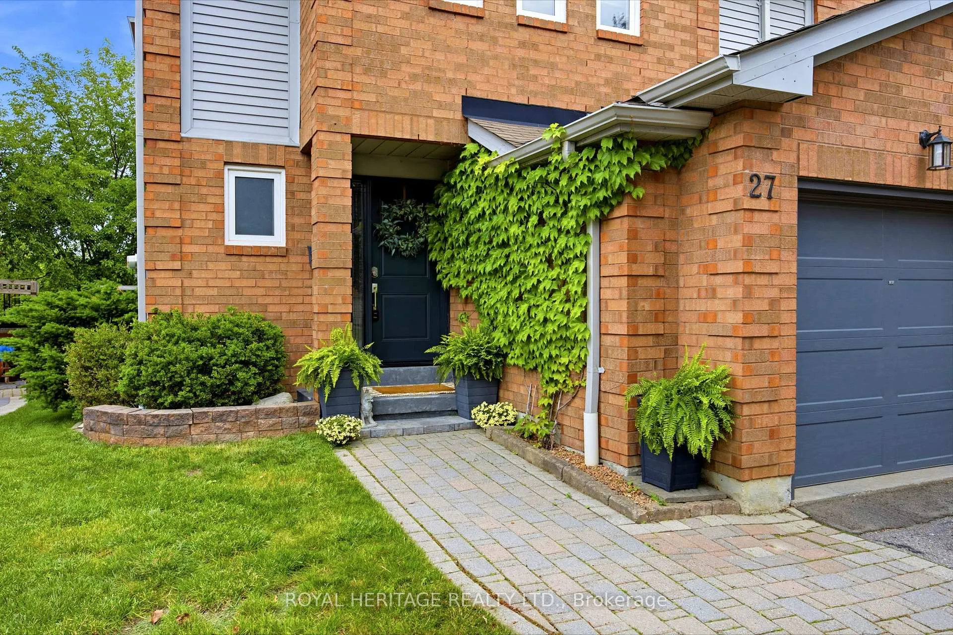 Photo 2 of 27 Heaver Drive, Whitby, Pringle Creek — HOMEH