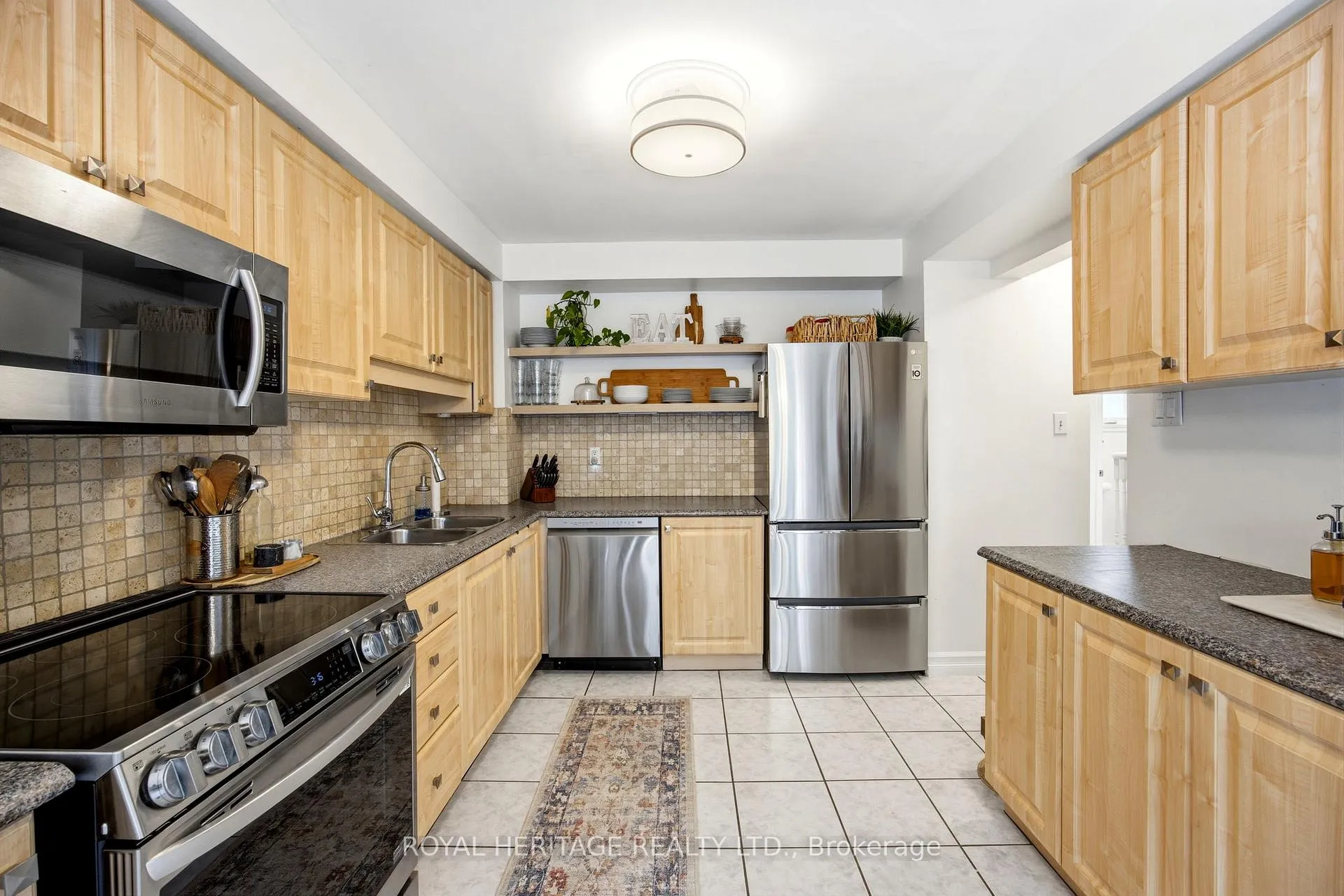 Photo 13 of 27 Heaver Drive, Whitby, Pringle Creek — HOMEH