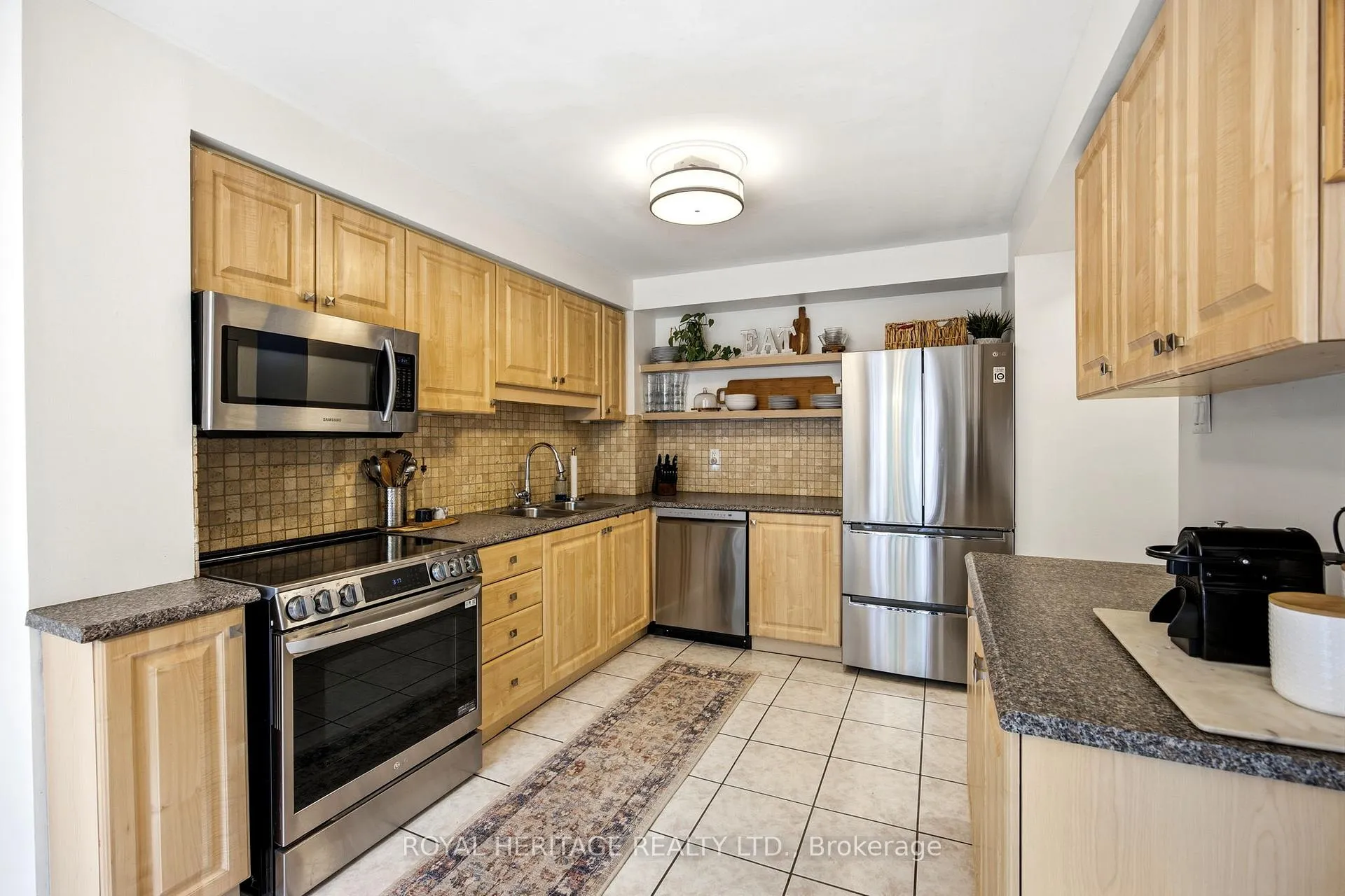 Photo 14 of 27 Heaver Drive, Whitby, Pringle Creek — HOMEH