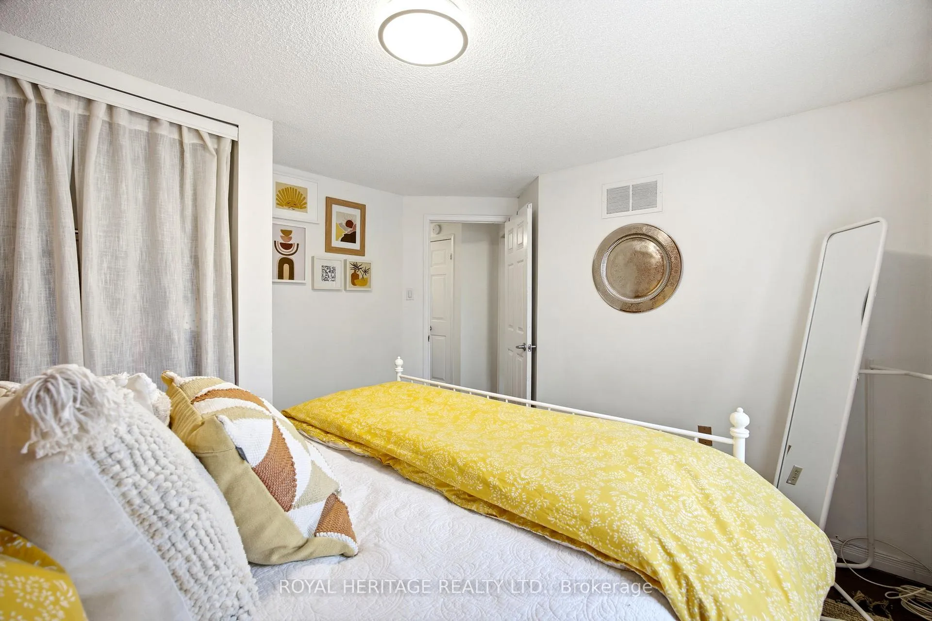 Photo 24 of 27 Heaver Drive, Whitby, Pringle Creek — HOMEH