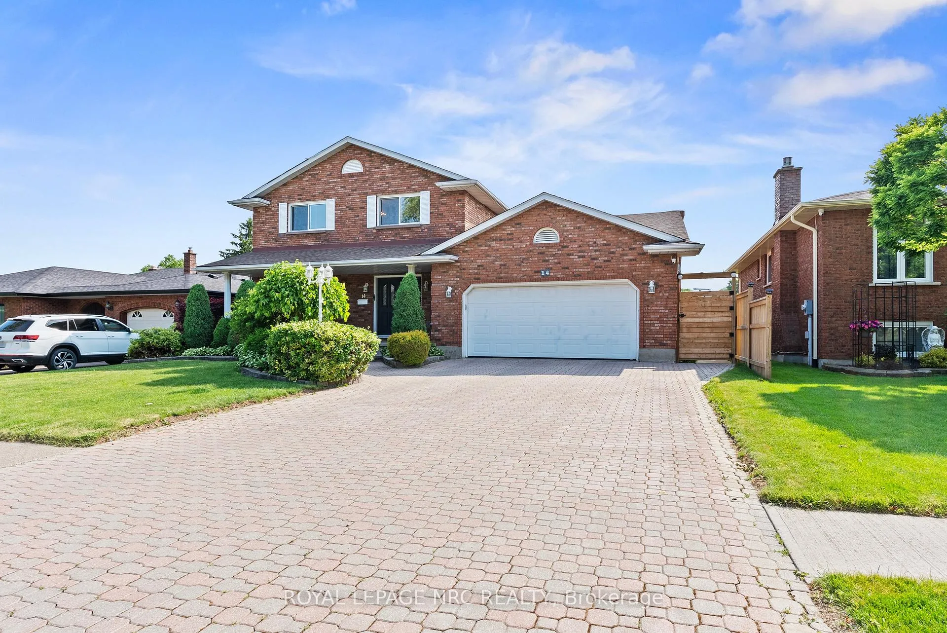 Photo 2 of 14 Tupper Drive, Thorold, Confederation Heights — HOMEH