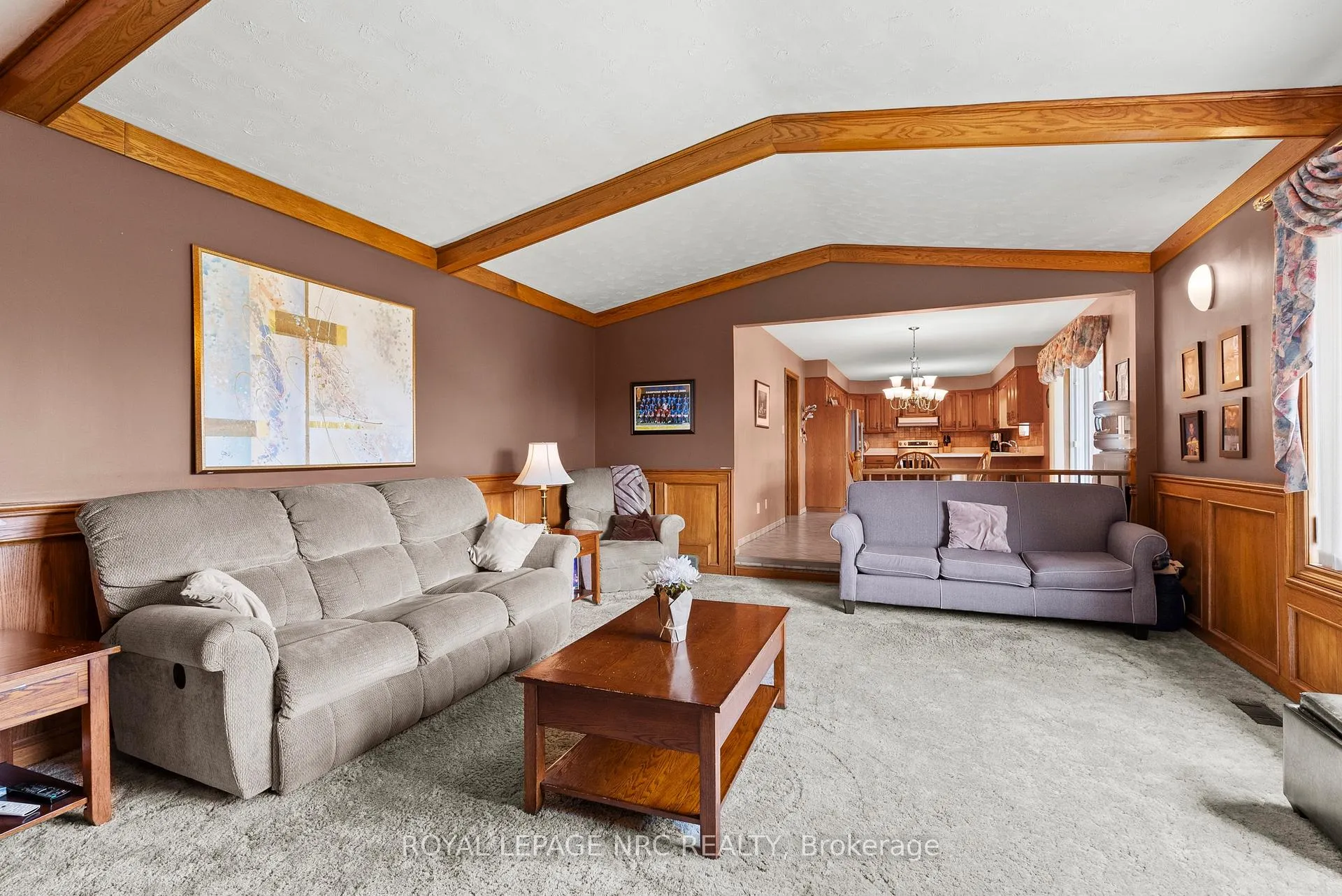 Photo 21 of 14 Tupper Drive, Thorold, Confederation Heights — HOMEH