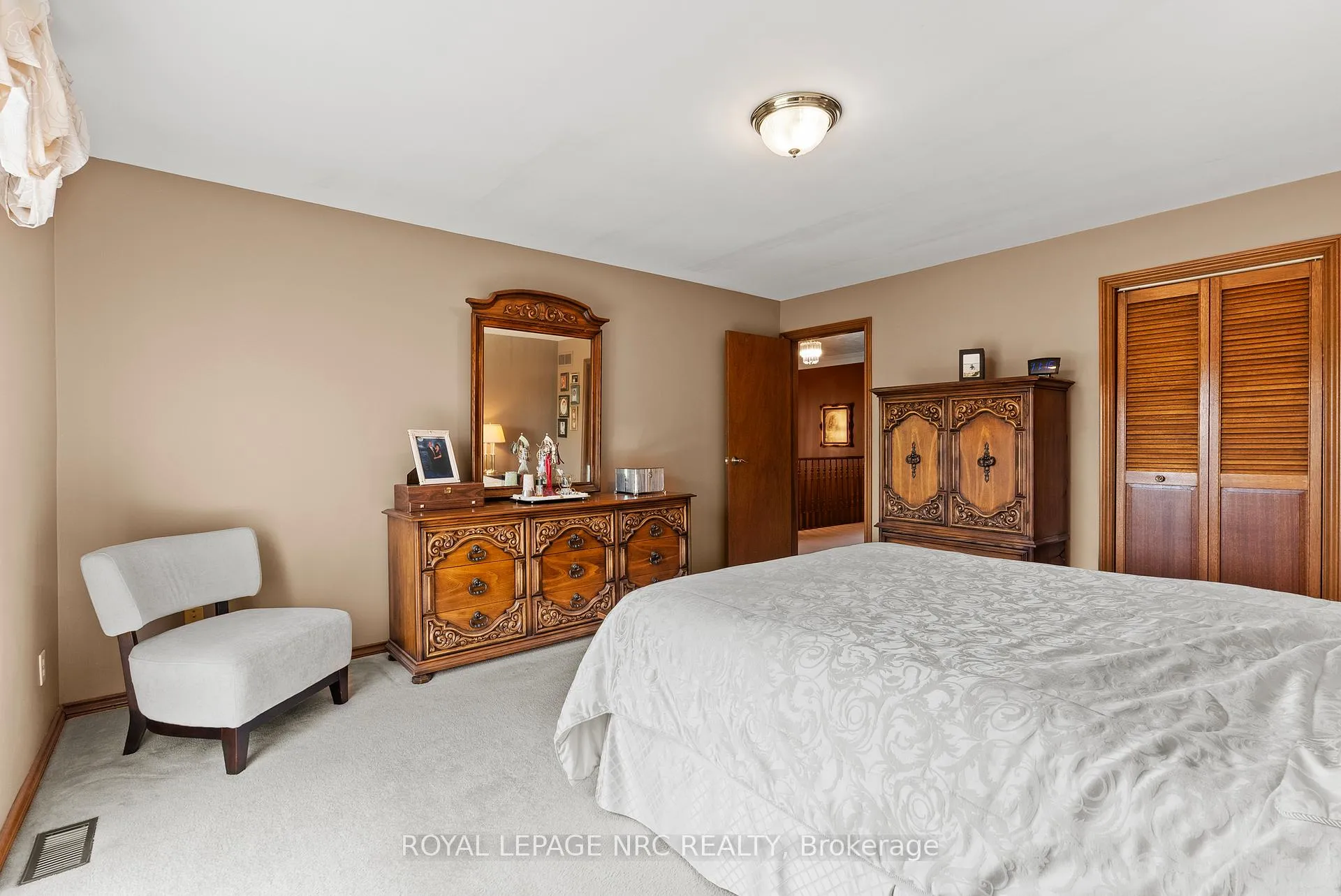 Photo 23 of 14 Tupper Drive, Thorold, Confederation Heights — HOMEH