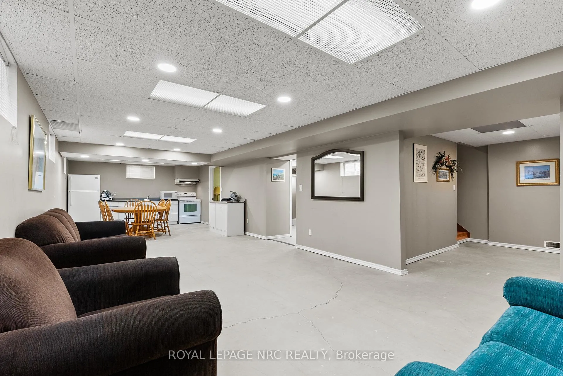 Photo 30 of 14 Tupper Drive, Thorold, Confederation Heights — HOMEH