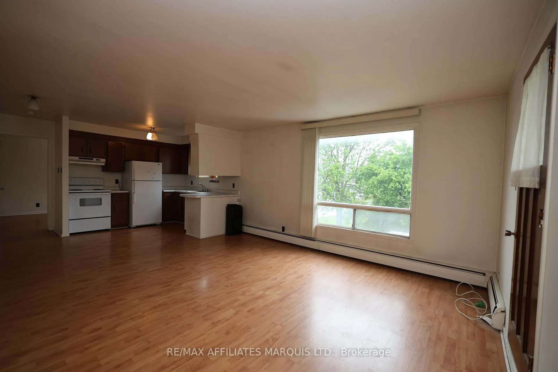 Photo 3 of Unit 2B, 15 Main Street N, North Glengarry, Maxville — HOMEH