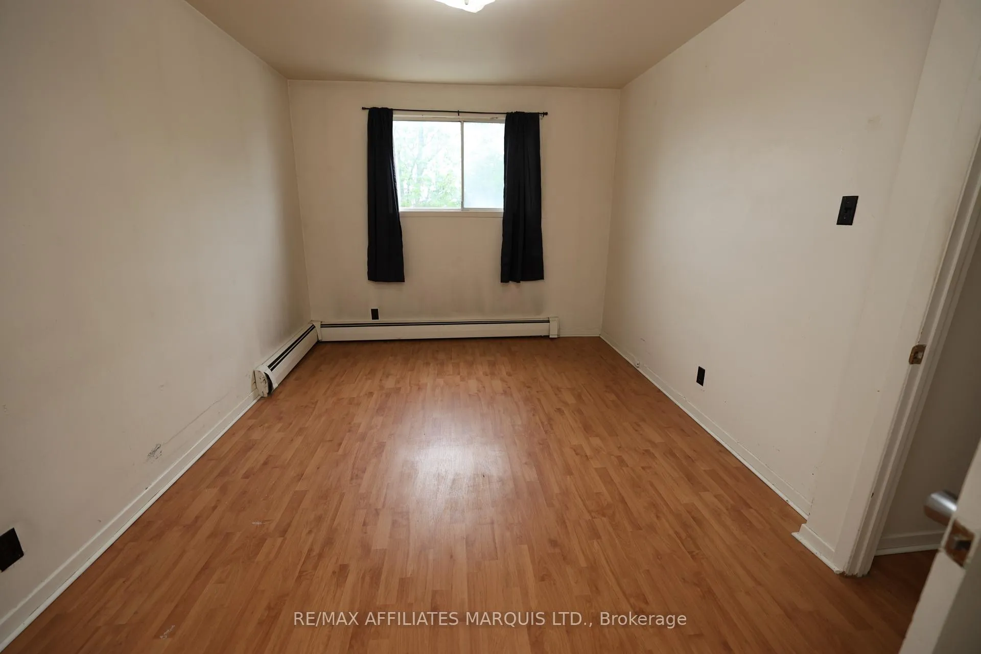 Photo 7 of Unit 2B, 15 Main Street N, North Glengarry, Maxville — HOMEH
