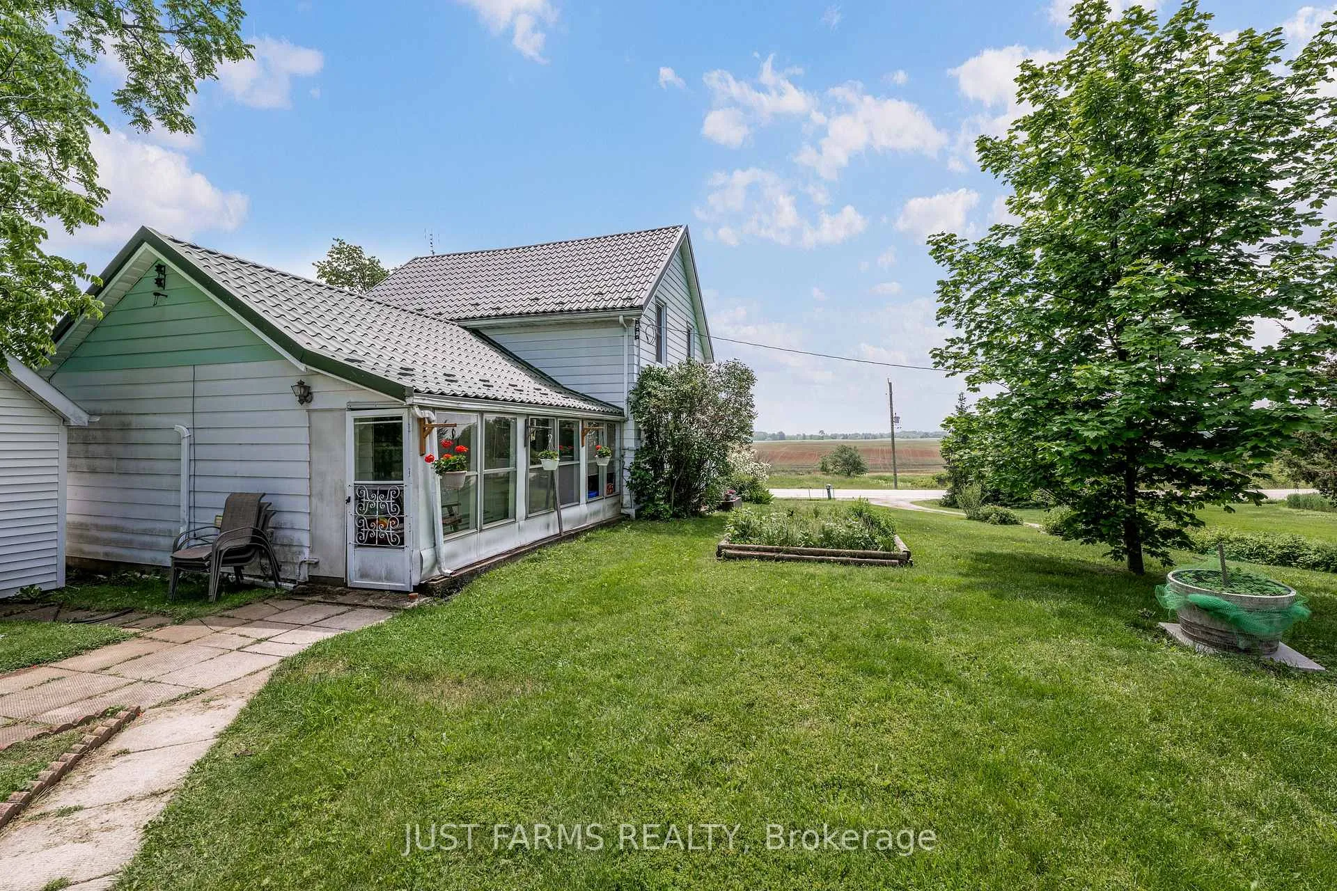 Photo 13 of 2873 Eighth Avenue, Lincoln, Lincoln-Jordan/Vineland — HOMEH