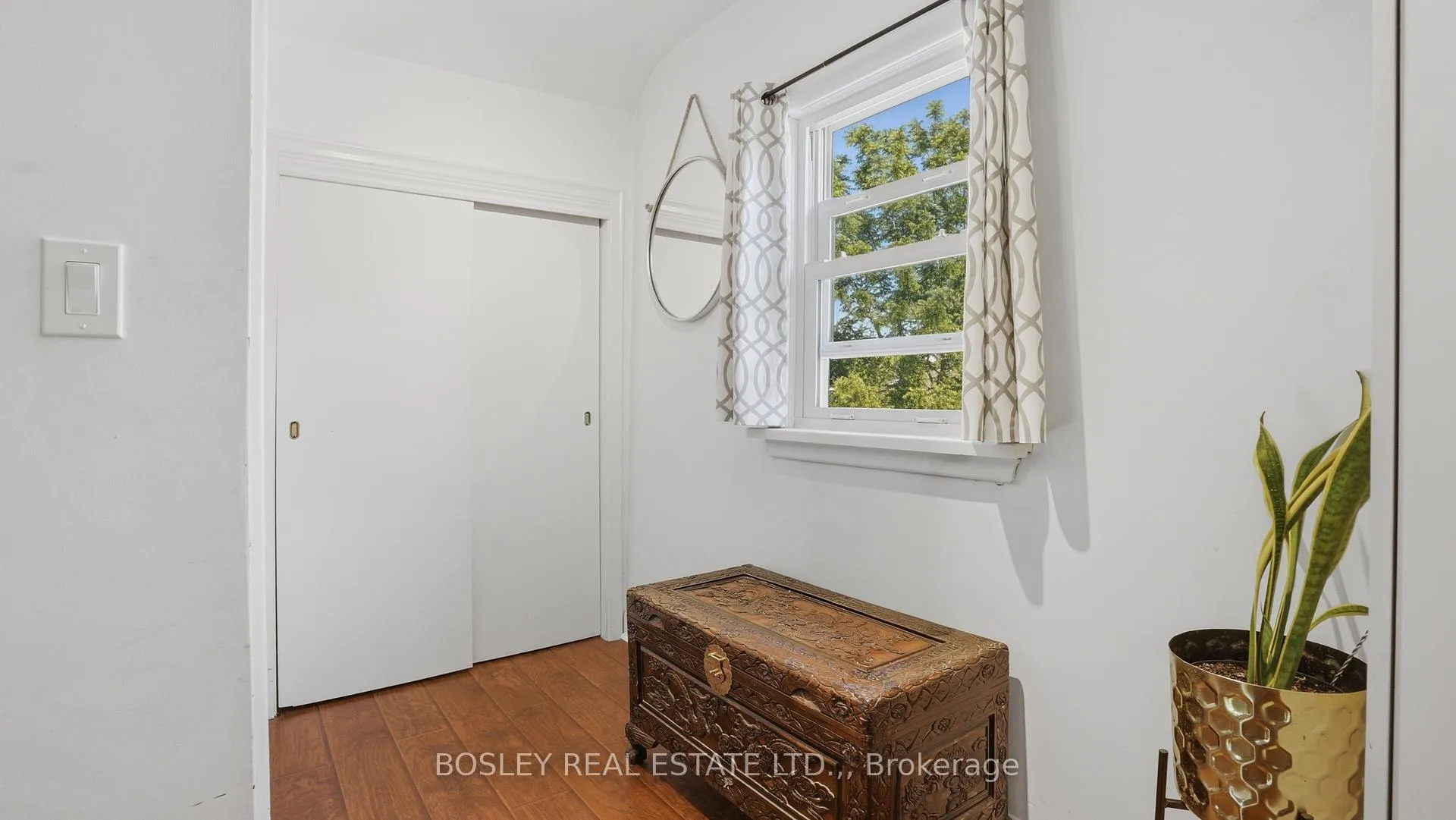 Photo 15 of 29 Bloomfield Avenue, St. Catharines, Secord Woods — HOMEH