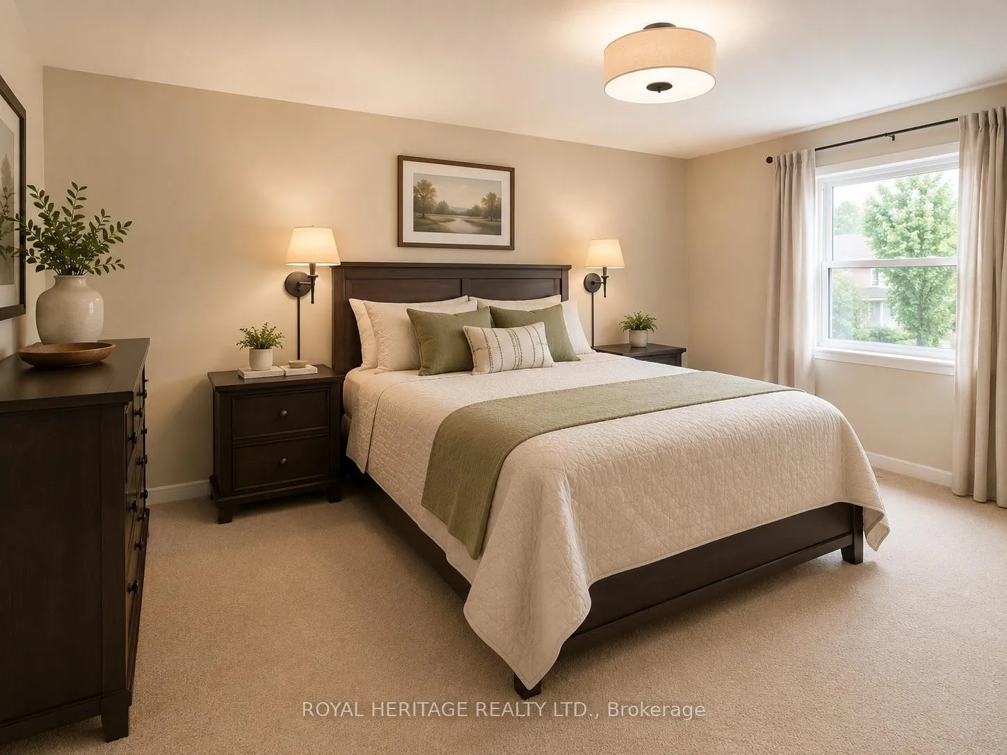 Photo 19 of 23 Hooper Square, Clarington, Bowmanville — HOMEH