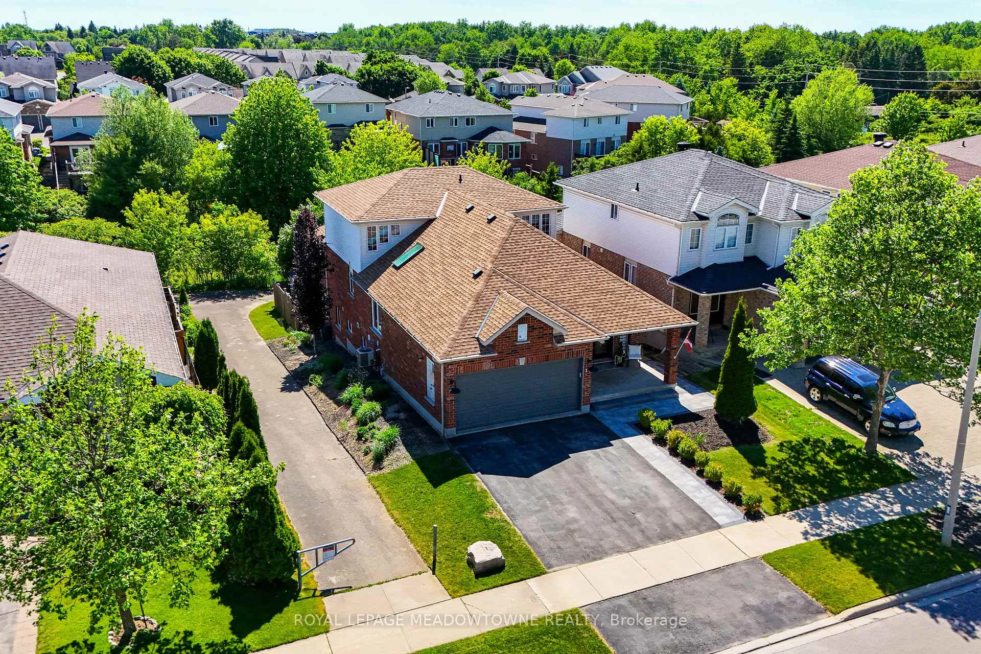 Photo 1 of 15 Zecca Drive, Guelph, Pineridge/Westminster Woods — HOMEH