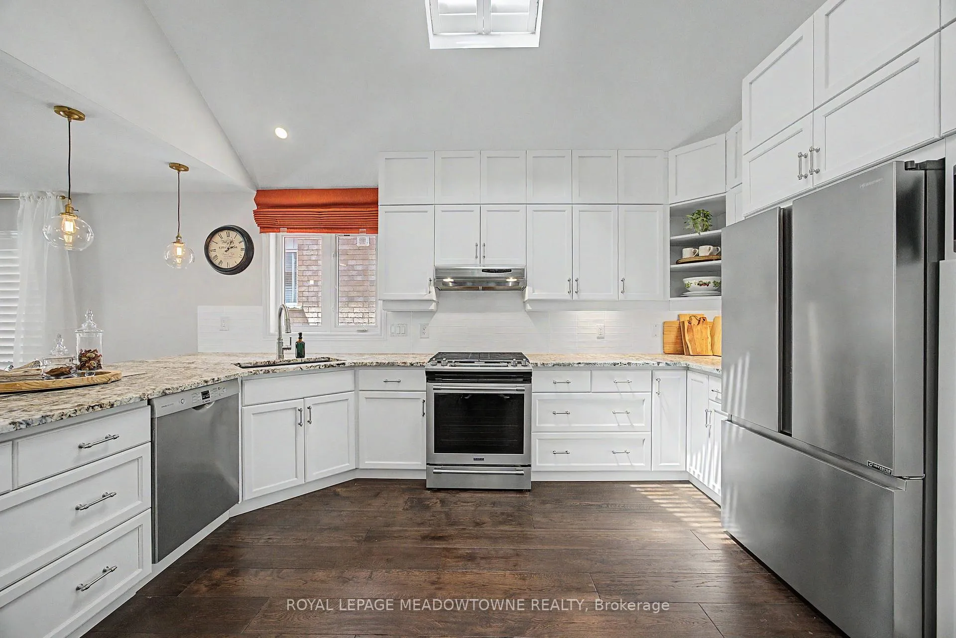 Photo 10 of 15 Zecca Drive, Guelph, Pineridge/Westminster Woods — HOMEH