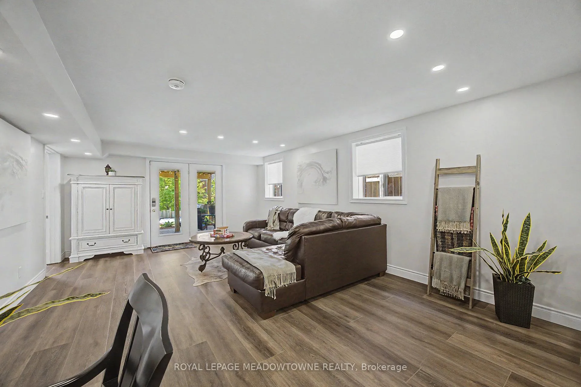 Photo 21 of 15 Zecca Drive, Guelph, Pineridge/Westminster Woods — HOMEH