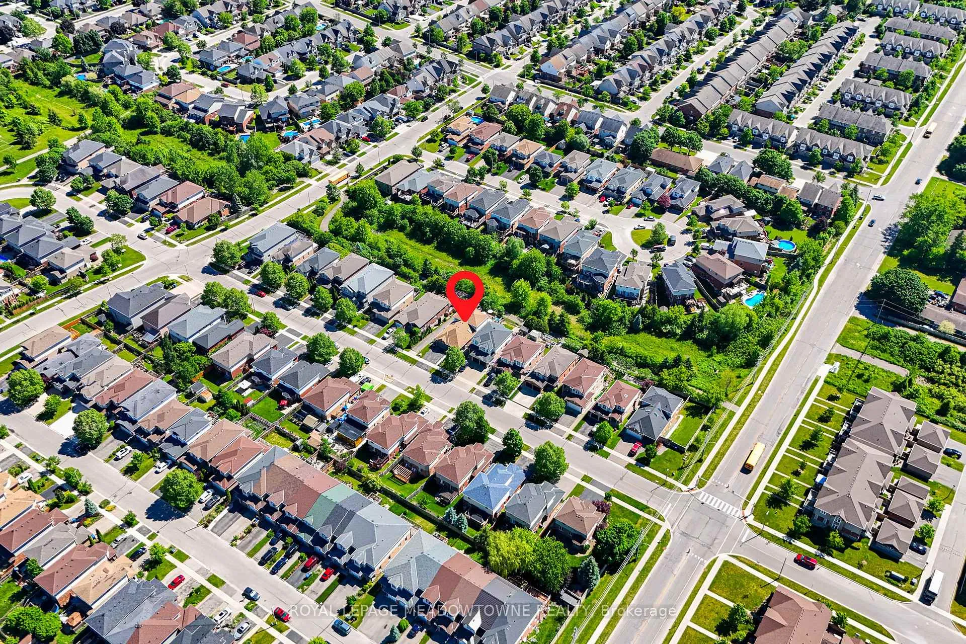 Photo 38 of 15 Zecca Drive, Guelph, Pineridge/Westminster Woods — HOMEH