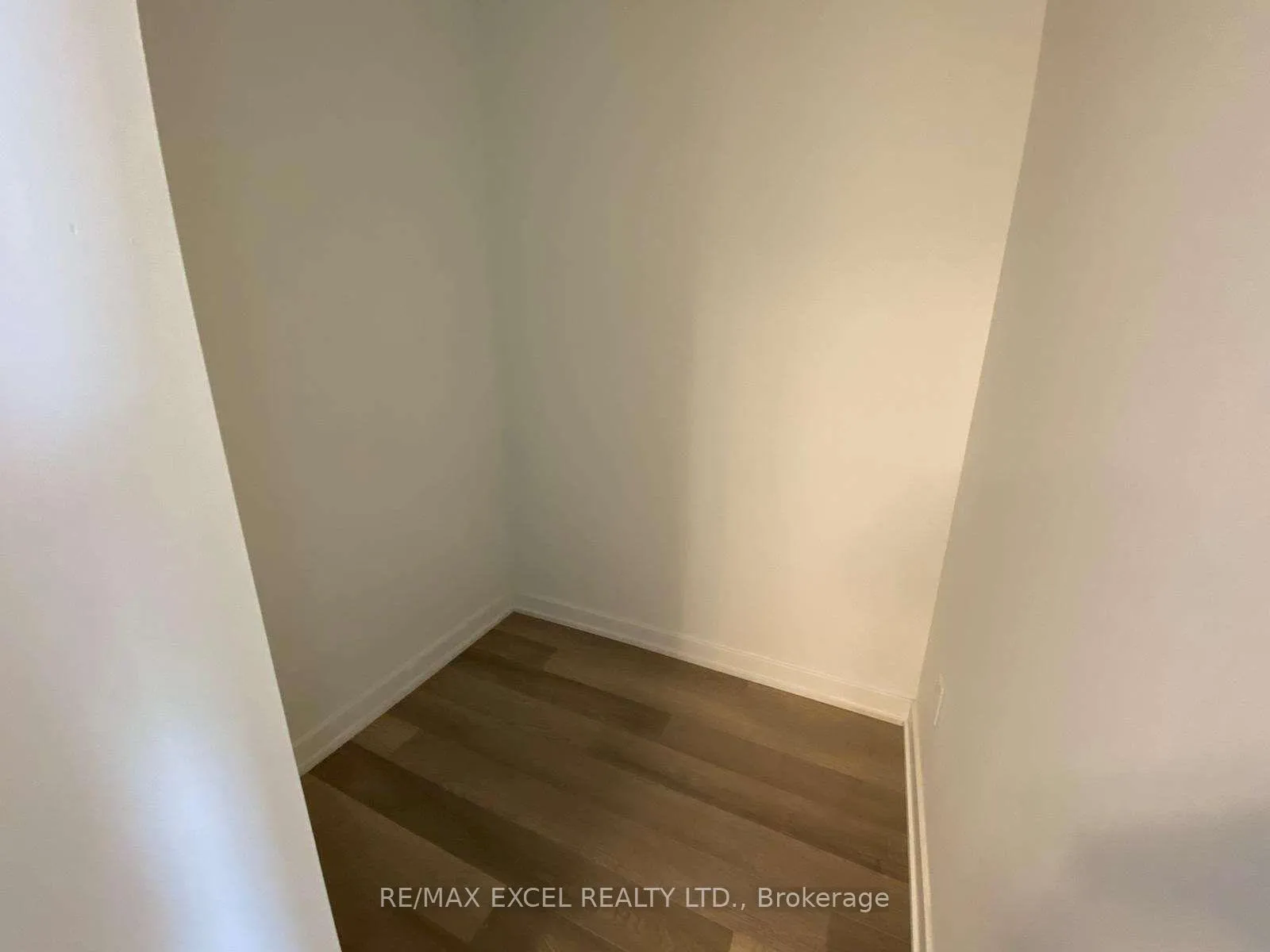 Photo 12 of Unit 1406, 181 Huron Street, Toronto, Kensington-Chinatown — HOMEH