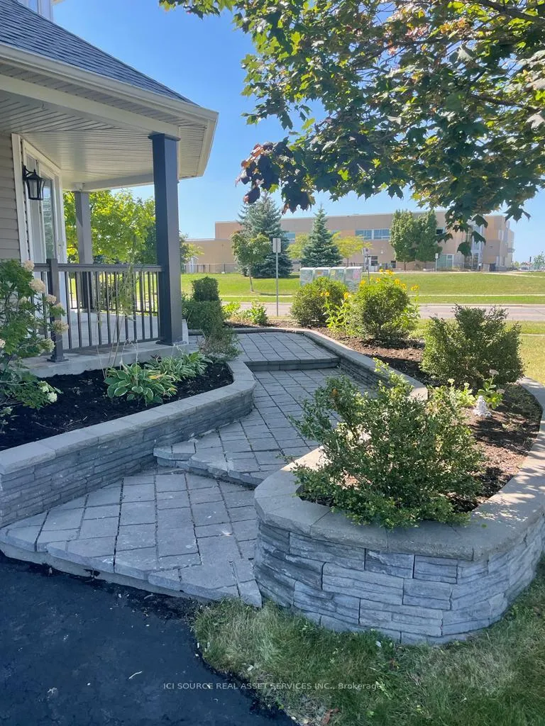 Photo 2 of Unit Upper, 1579 Coldstream Drive, Oshawa, Taunton — HOMEH