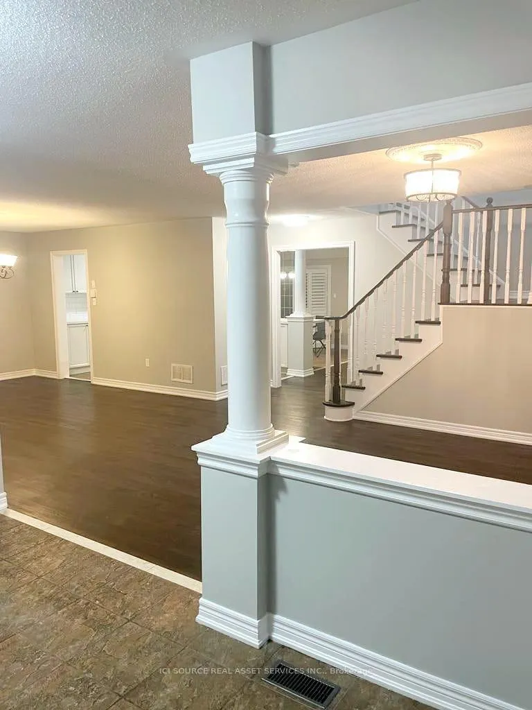 Photo 3 of Unit Upper, 1579 Coldstream Drive, Oshawa, Taunton — HOMEH