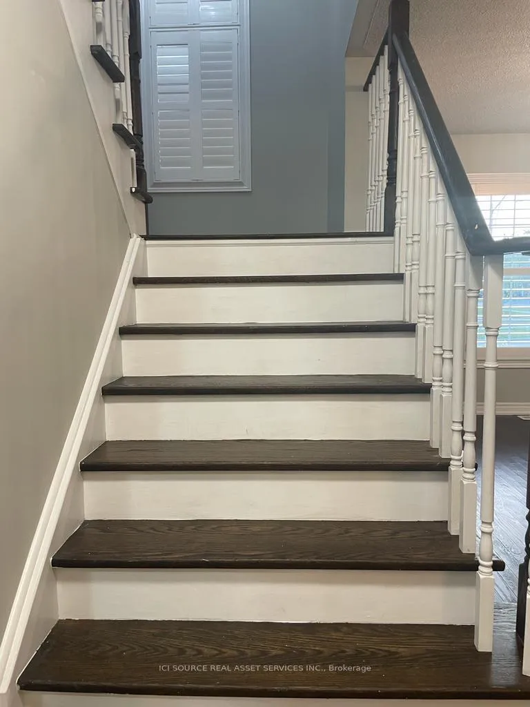 Photo 8 of Unit Upper, 1579 Coldstream Drive, Oshawa, Taunton — HOMEH