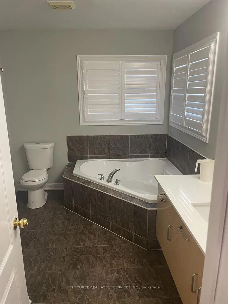 Photo 12 of Unit Upper, 1579 Coldstream Drive, Oshawa, Taunton — HOMEH