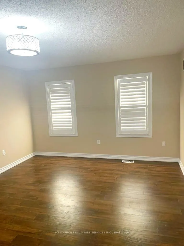 Photo 13 of Unit Upper, 1579 Coldstream Drive, Oshawa, Taunton — HOMEH