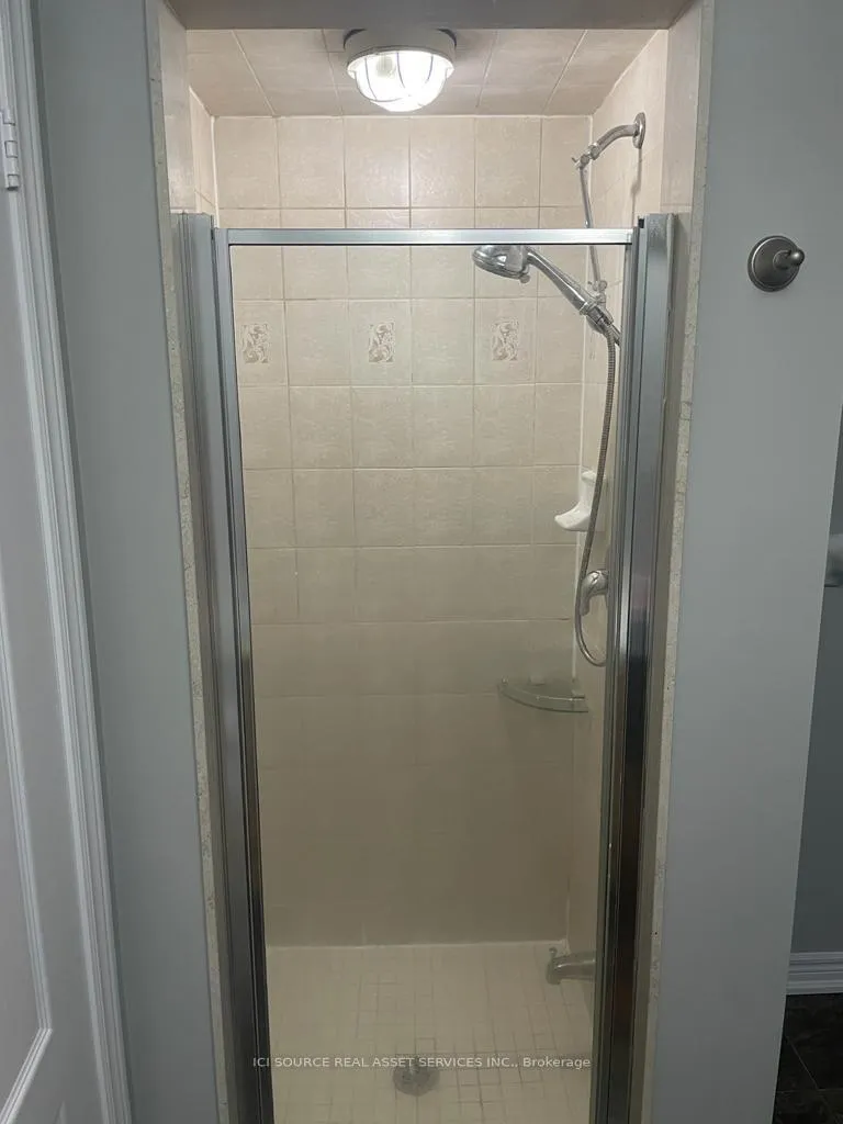 Photo 16 of Unit Upper, 1579 Coldstream Drive, Oshawa, Taunton — HOMEH