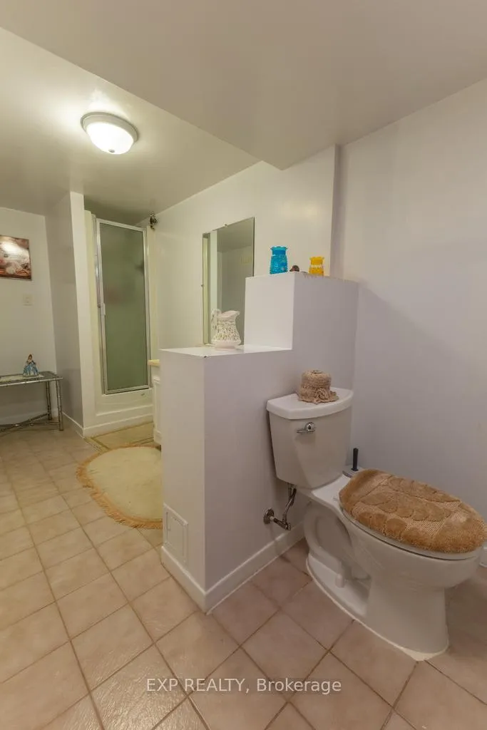 Photo 31 of 11 Donna Street, Ottawa, Meadowlands/Crestview — HOMEH