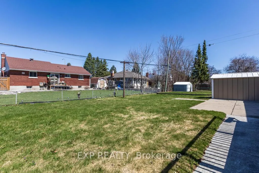 Photo 38 of 11 Donna Street, Ottawa, Meadowlands/Crestview — HOMEH