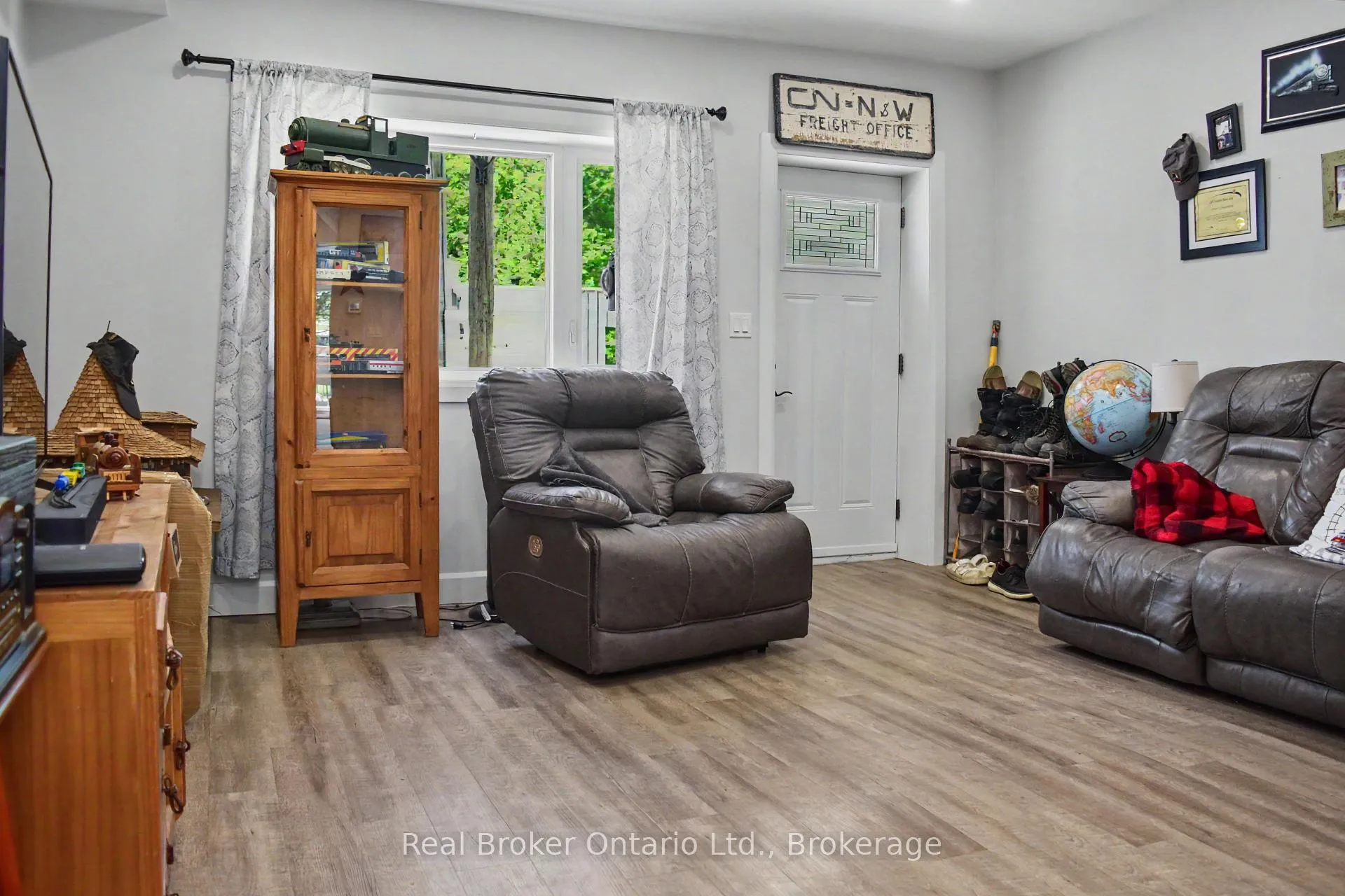 Photo 7 of 523 Mill Street, West Grey — HOMEH