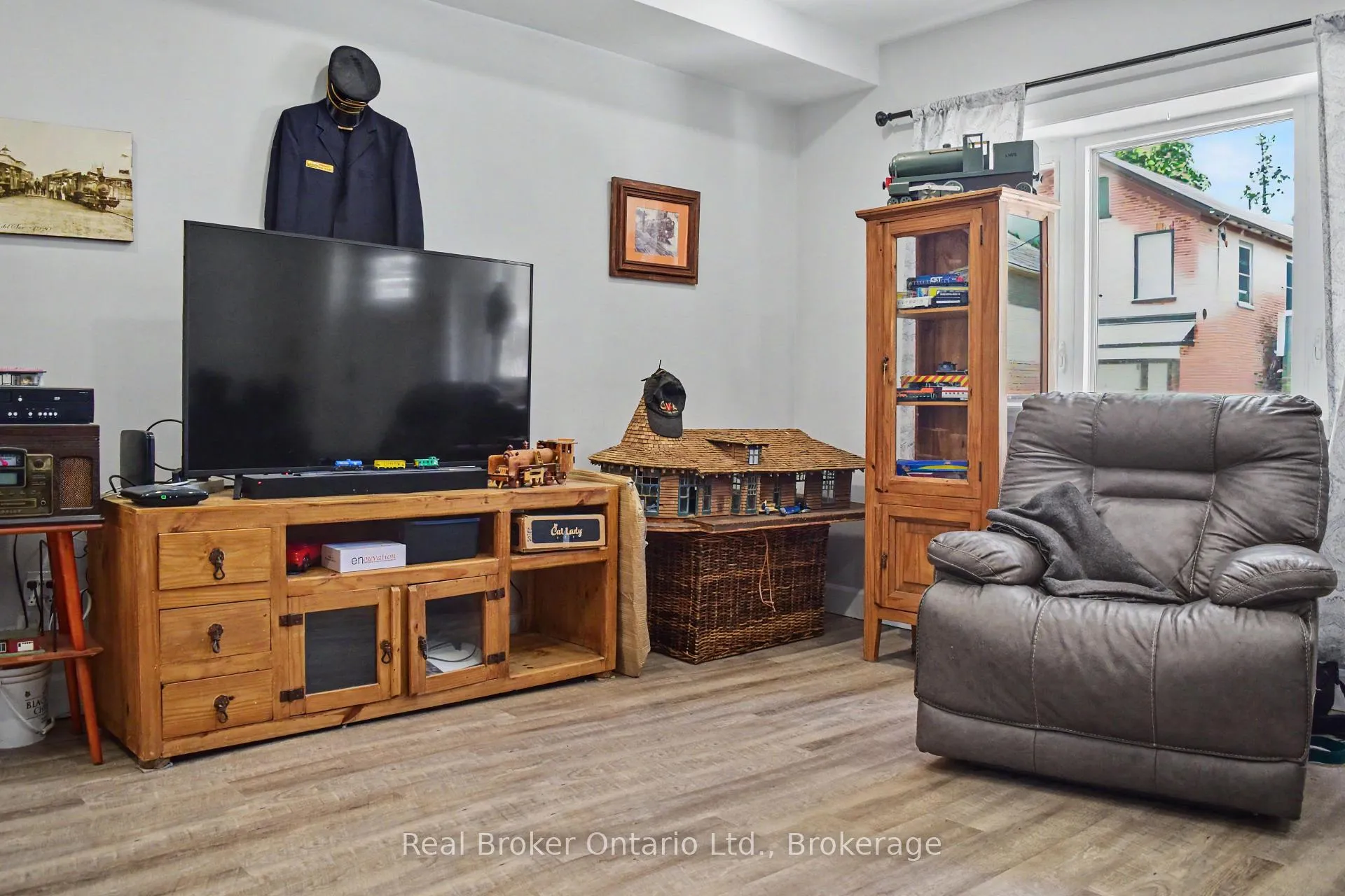 Photo 9 of 523 Mill Street, West Grey — HOMEH