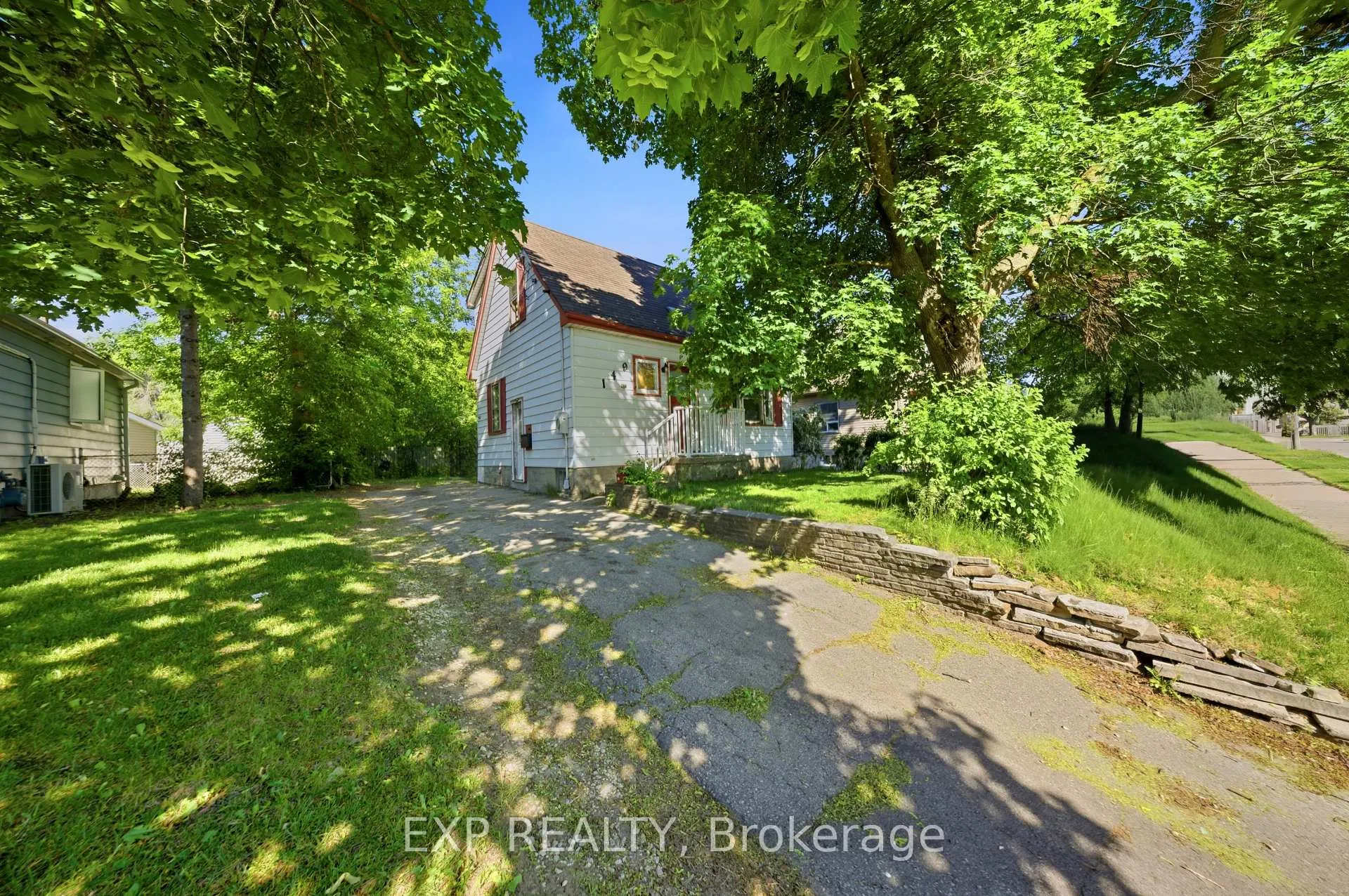 Photo 2 of 149 Birch Avenue, Kitchener — HOMEH
