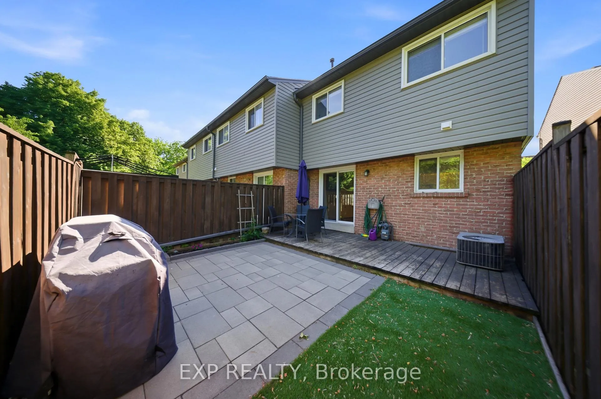 Photo 30 of 33 Tara Park Crescent, Brampton, Brampton North — HOMEH