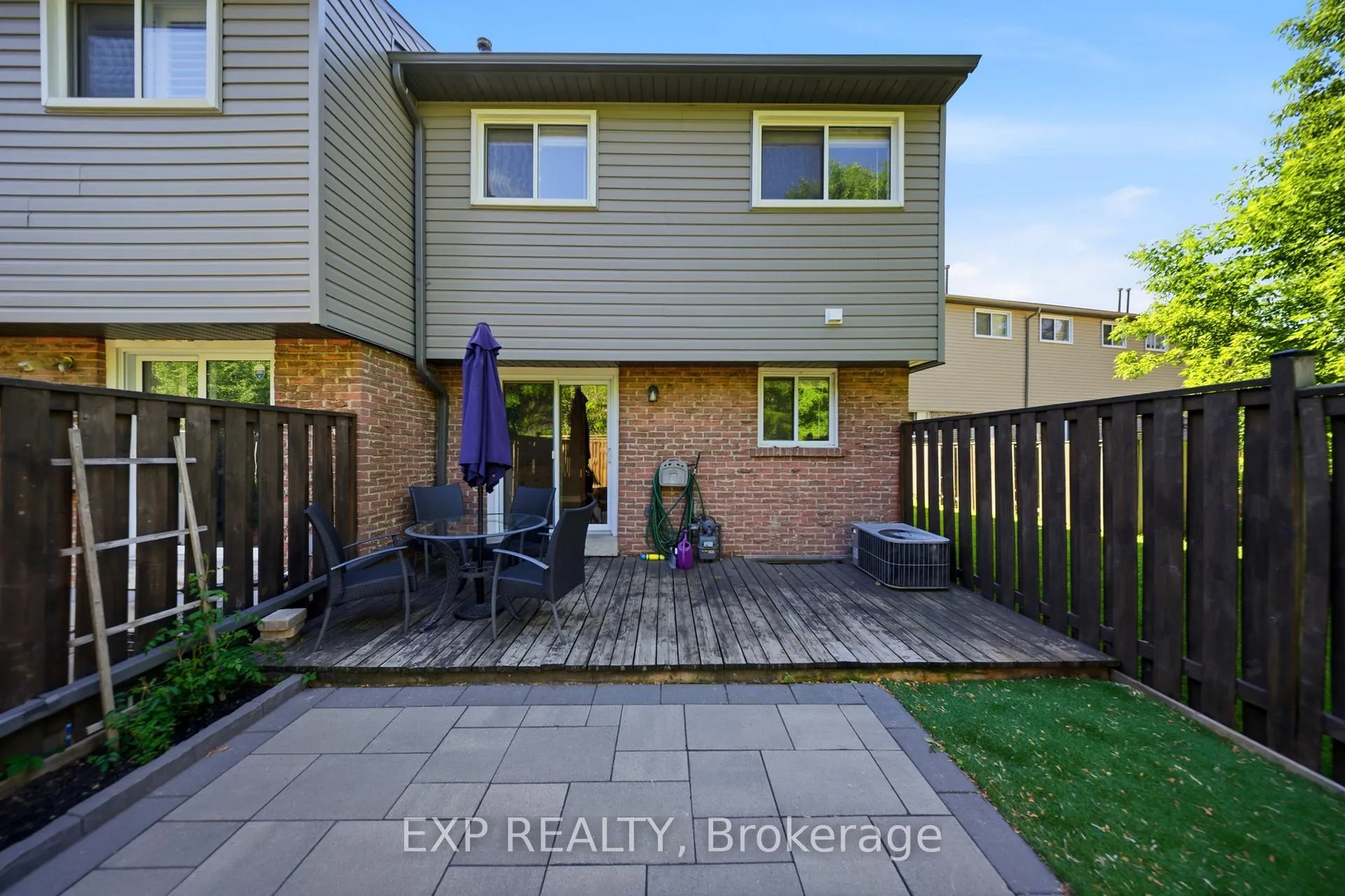 Photo 32 of 33 Tara Park Crescent, Brampton, Brampton North — HOMEH