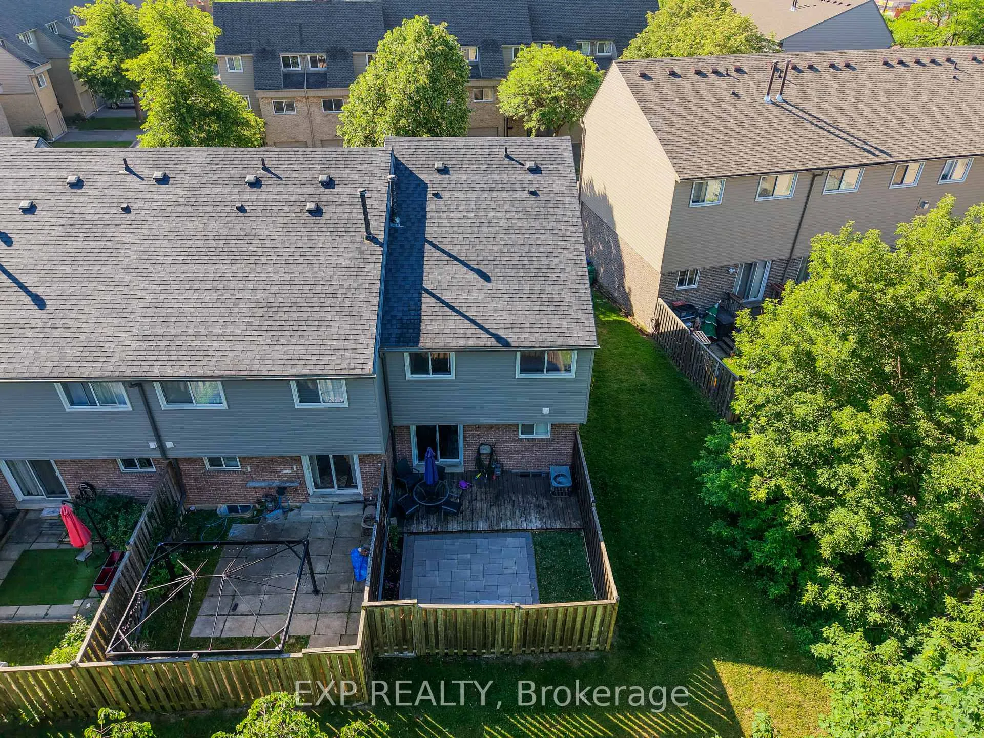 Photo 40 of 33 Tara Park Crescent, Brampton, Brampton North — HOMEH