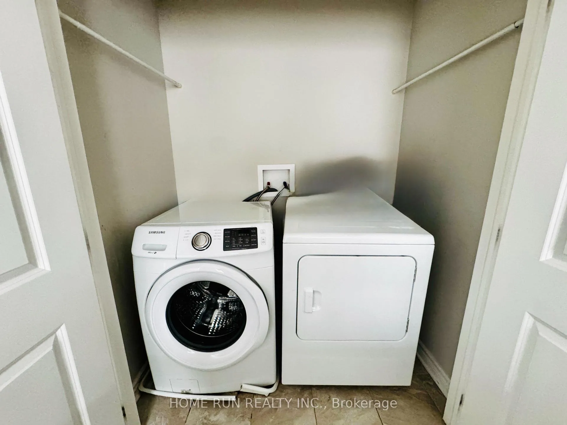 Photo 22 of 621 Lauraleaf Crescent, Ottawa, Barrhaven - Half Moon Bay — HOMEH