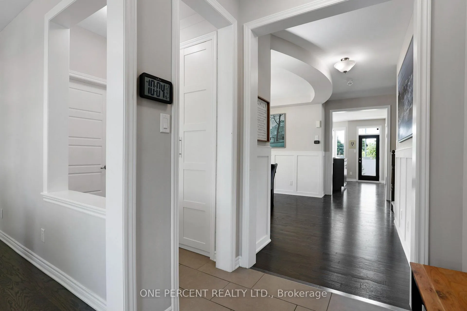 Photo 4 of 50 Sweetbay Circle, Ottawa, Stittsville (North) — HOMEH