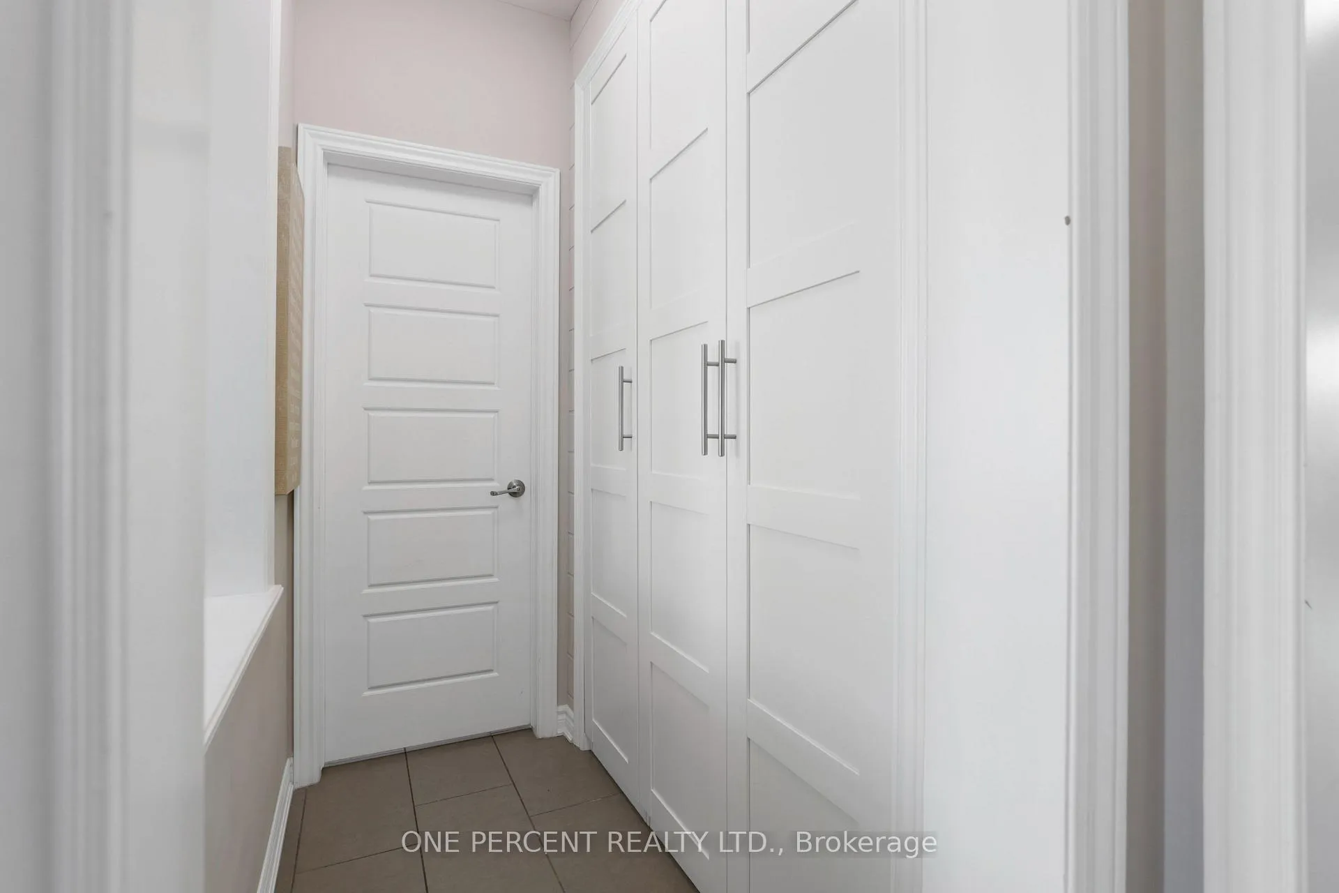 Photo 8 of 50 Sweetbay Circle, Ottawa, Stittsville (North) — HOMEH