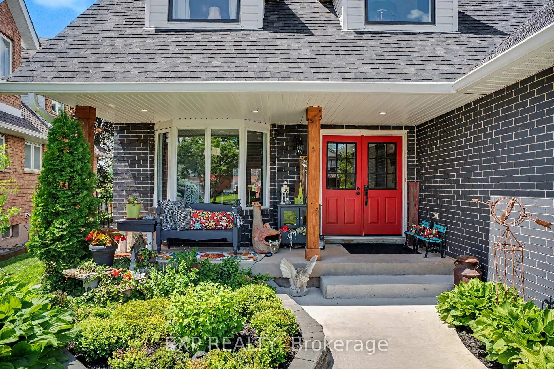 Photo 3 of 4566 Cedarbrook Lane, Lincoln, Beamsville — HOMEH