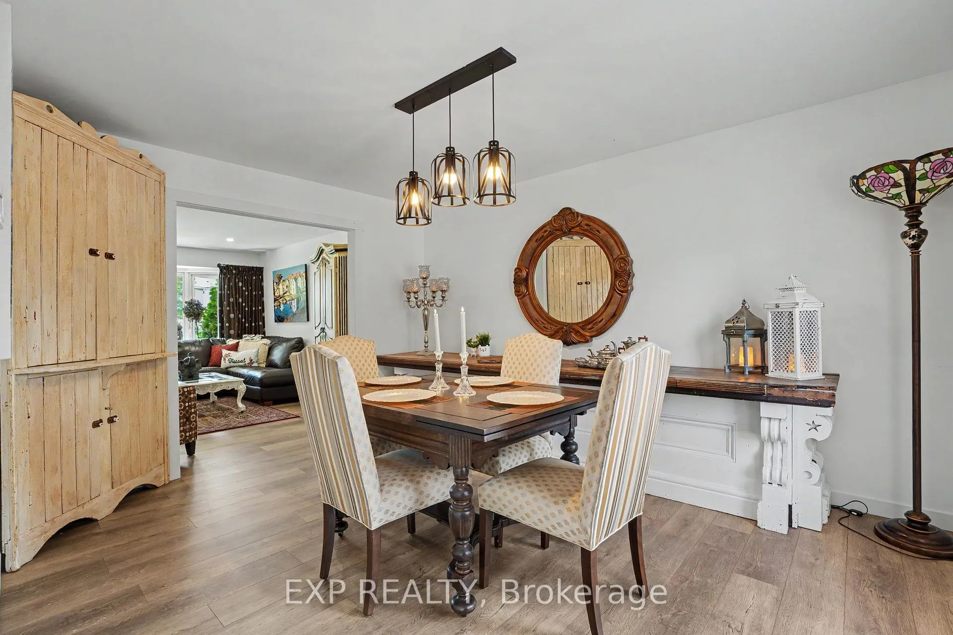 Photo 9 of 4566 Cedarbrook Lane, Lincoln, Beamsville — HOMEH