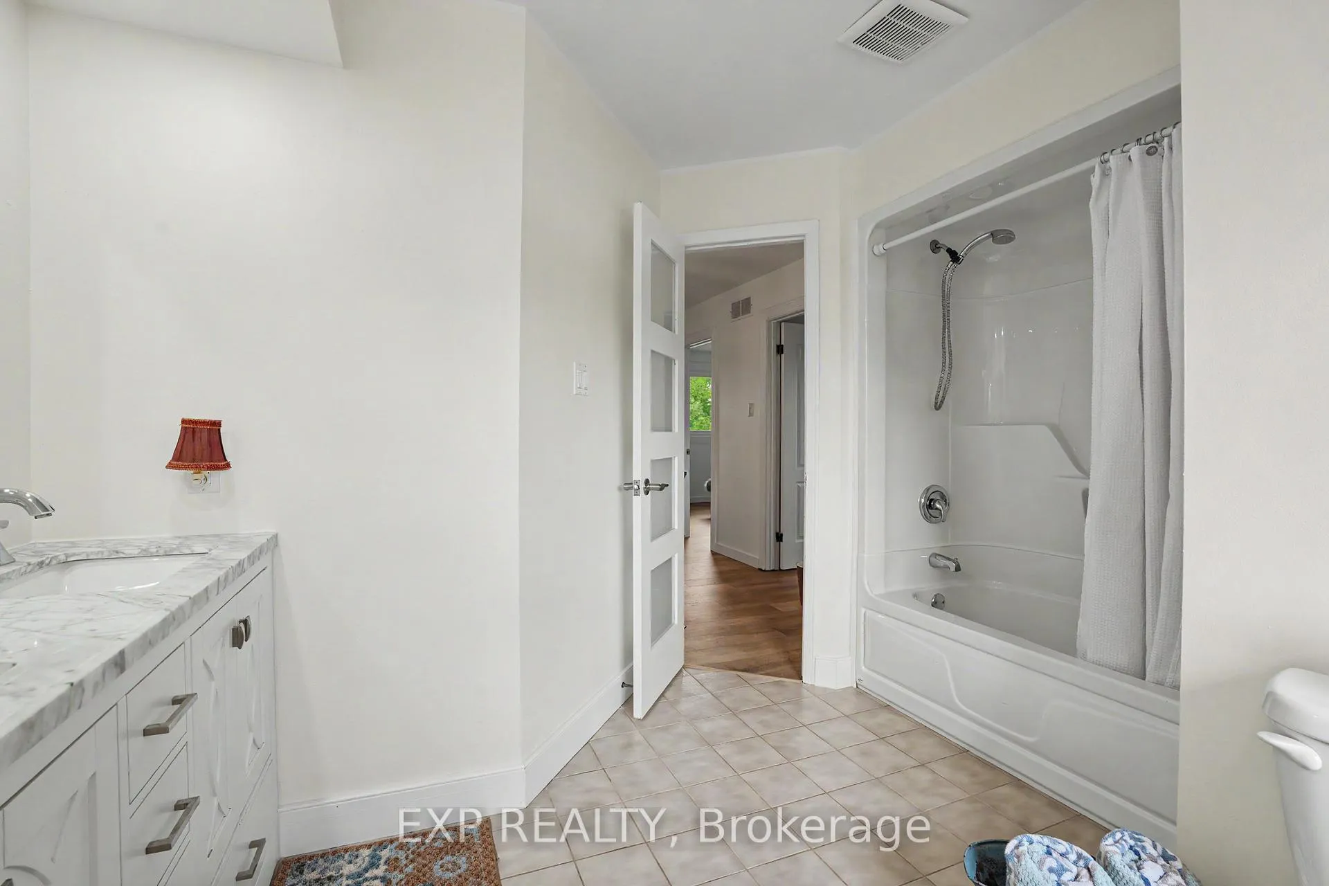 Photo 20 of 4566 Cedarbrook Lane, Lincoln, Beamsville — HOMEH