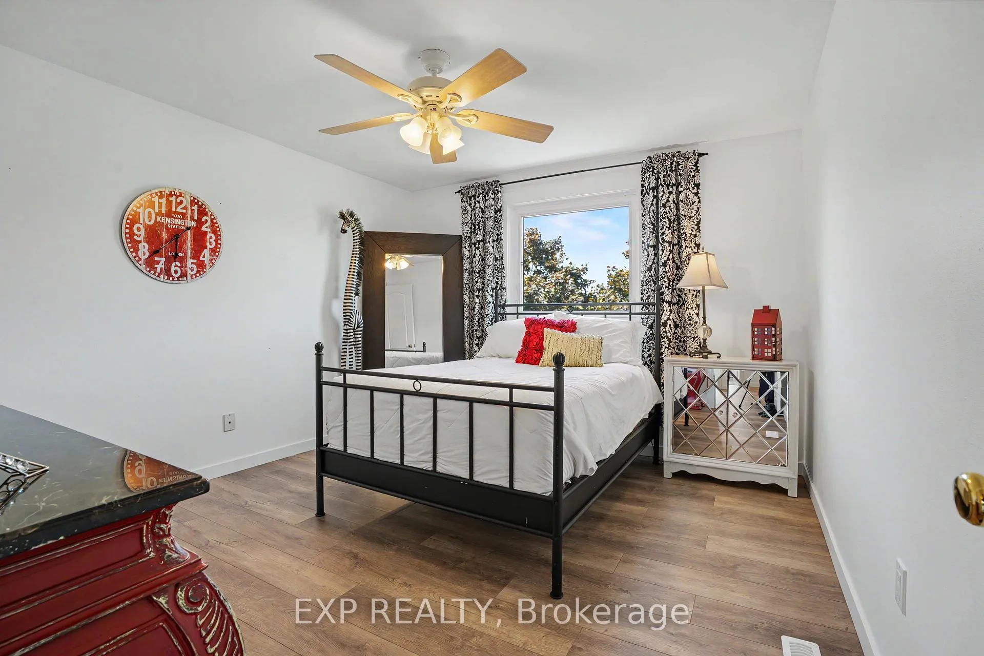 Photo 25 of 4566 Cedarbrook Lane, Lincoln, Beamsville — HOMEH