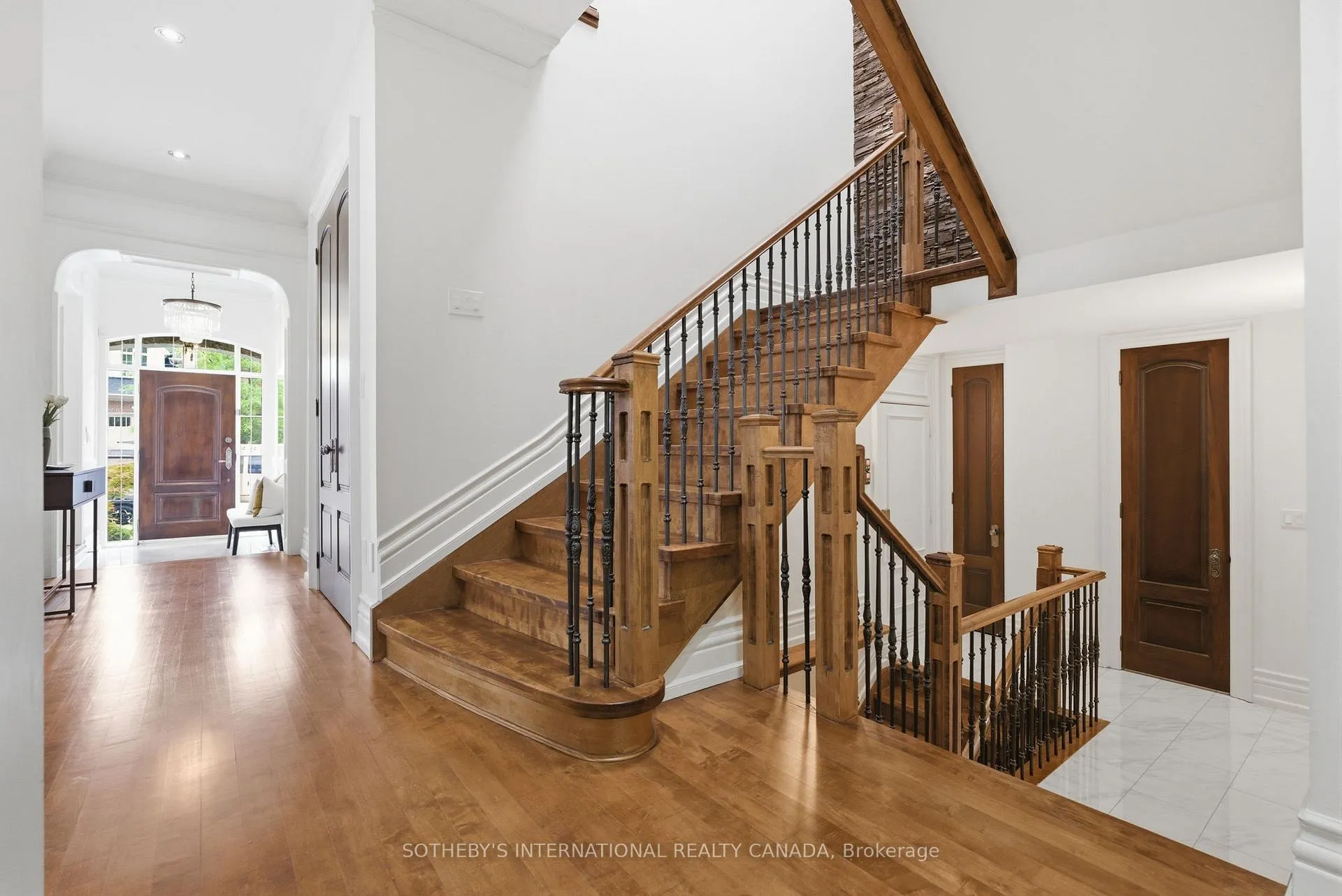 Photo 18 of 59 De Vere Gardens, Toronto, Bedford Park-Nortown — HOMEH