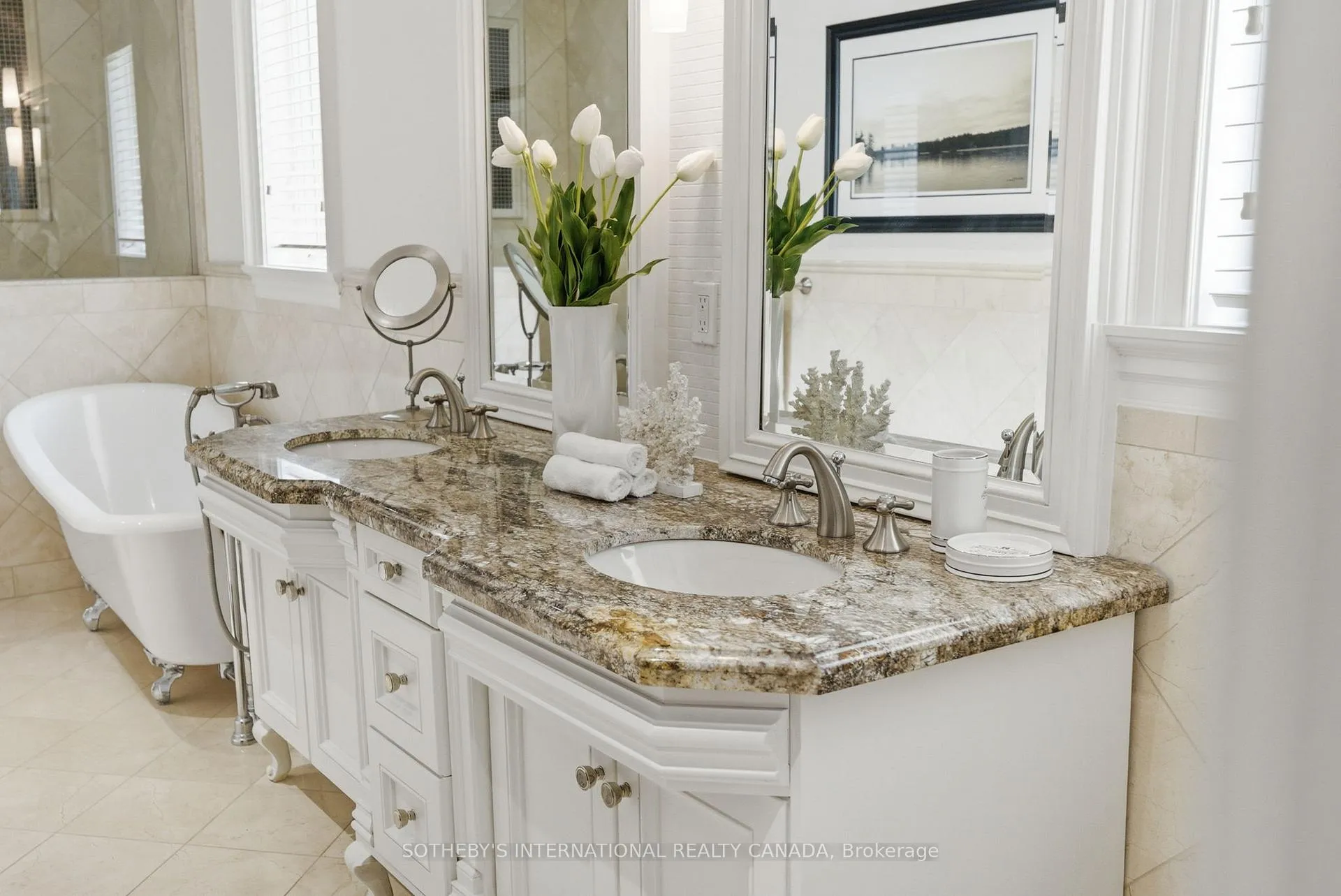 Photo 23 of 59 De Vere Gardens, Toronto, Bedford Park-Nortown — HOMEH