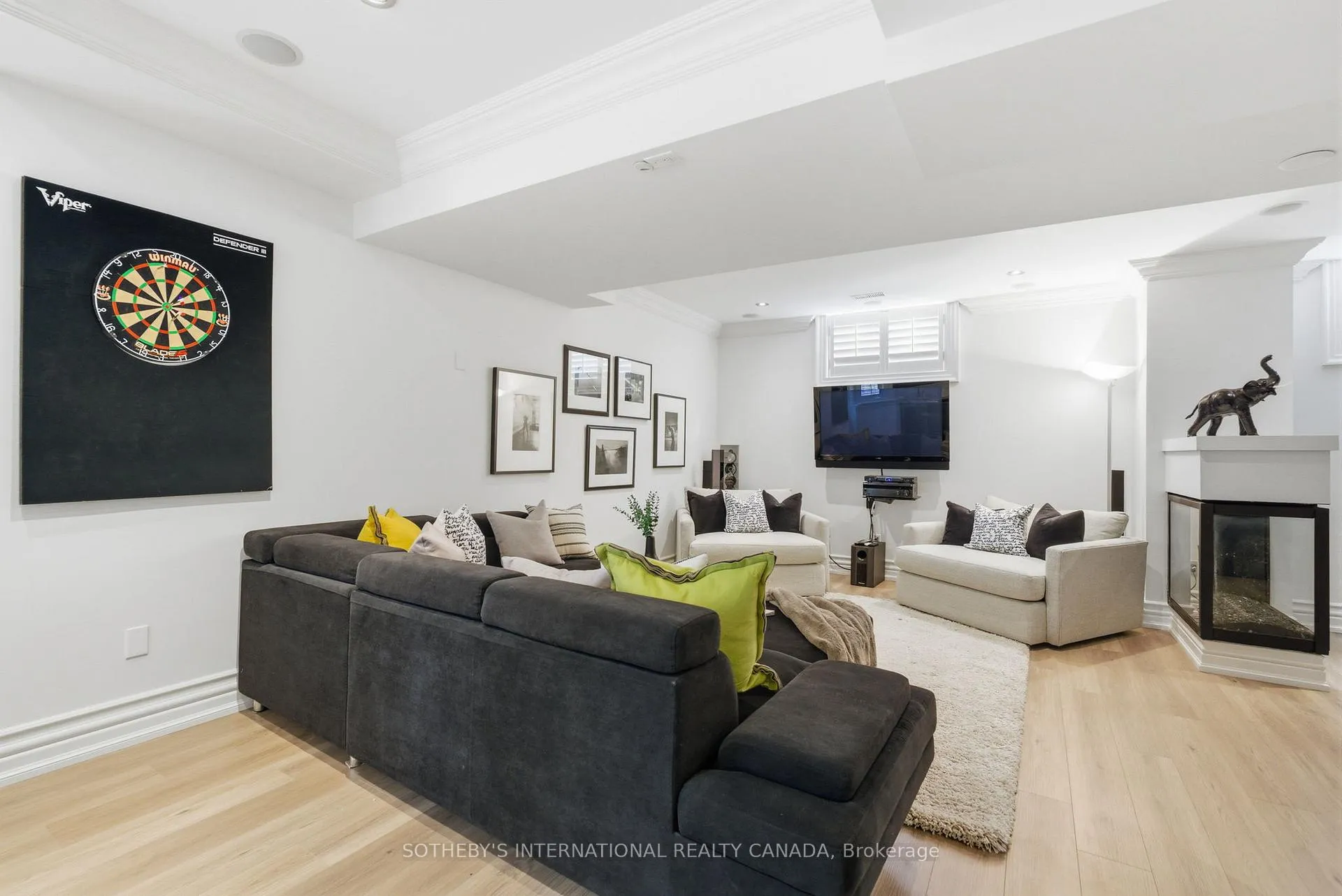 Photo 32 of 59 De Vere Gardens, Toronto, Bedford Park-Nortown — HOMEH